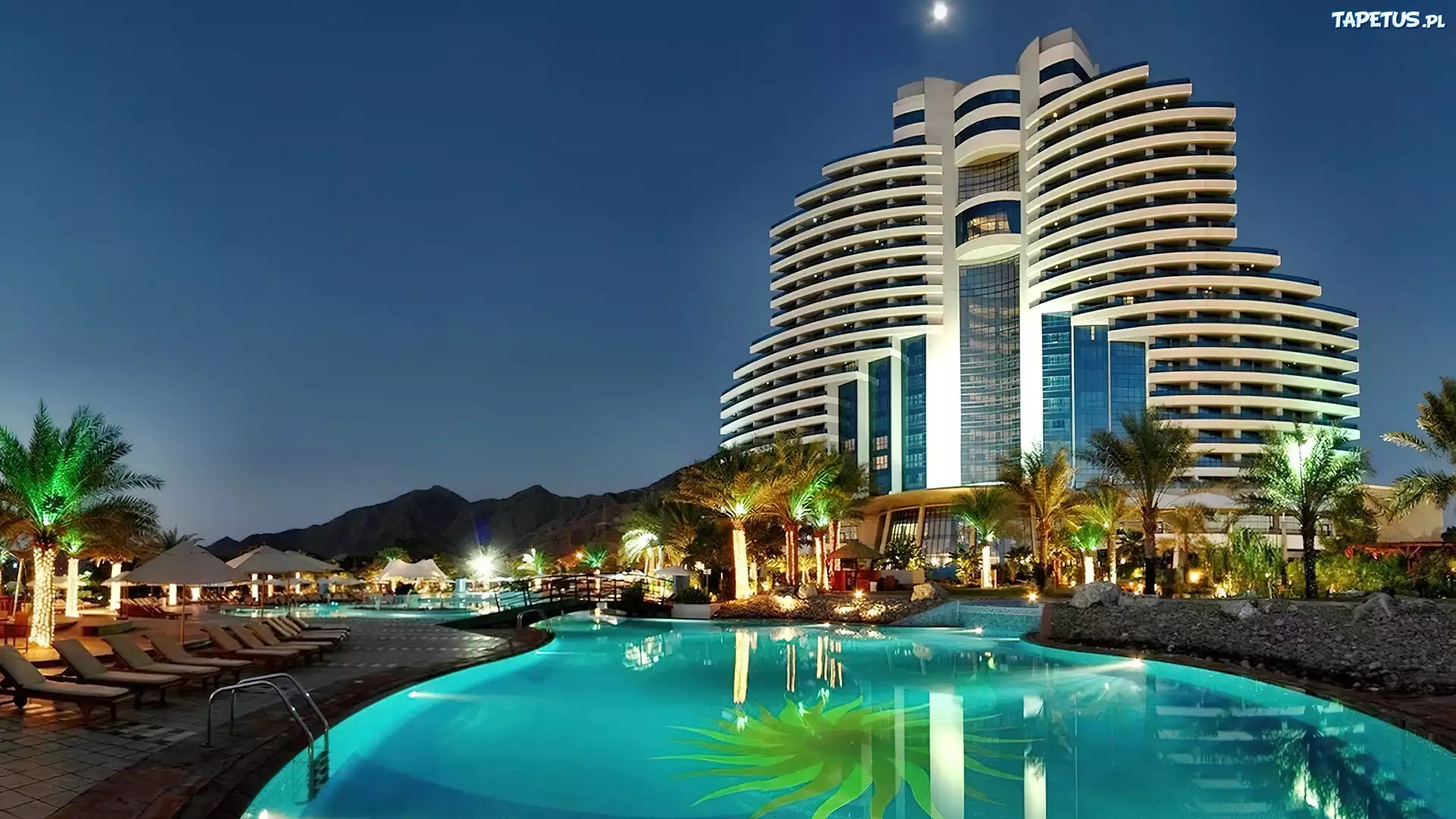 Hotel, Noc, Basen