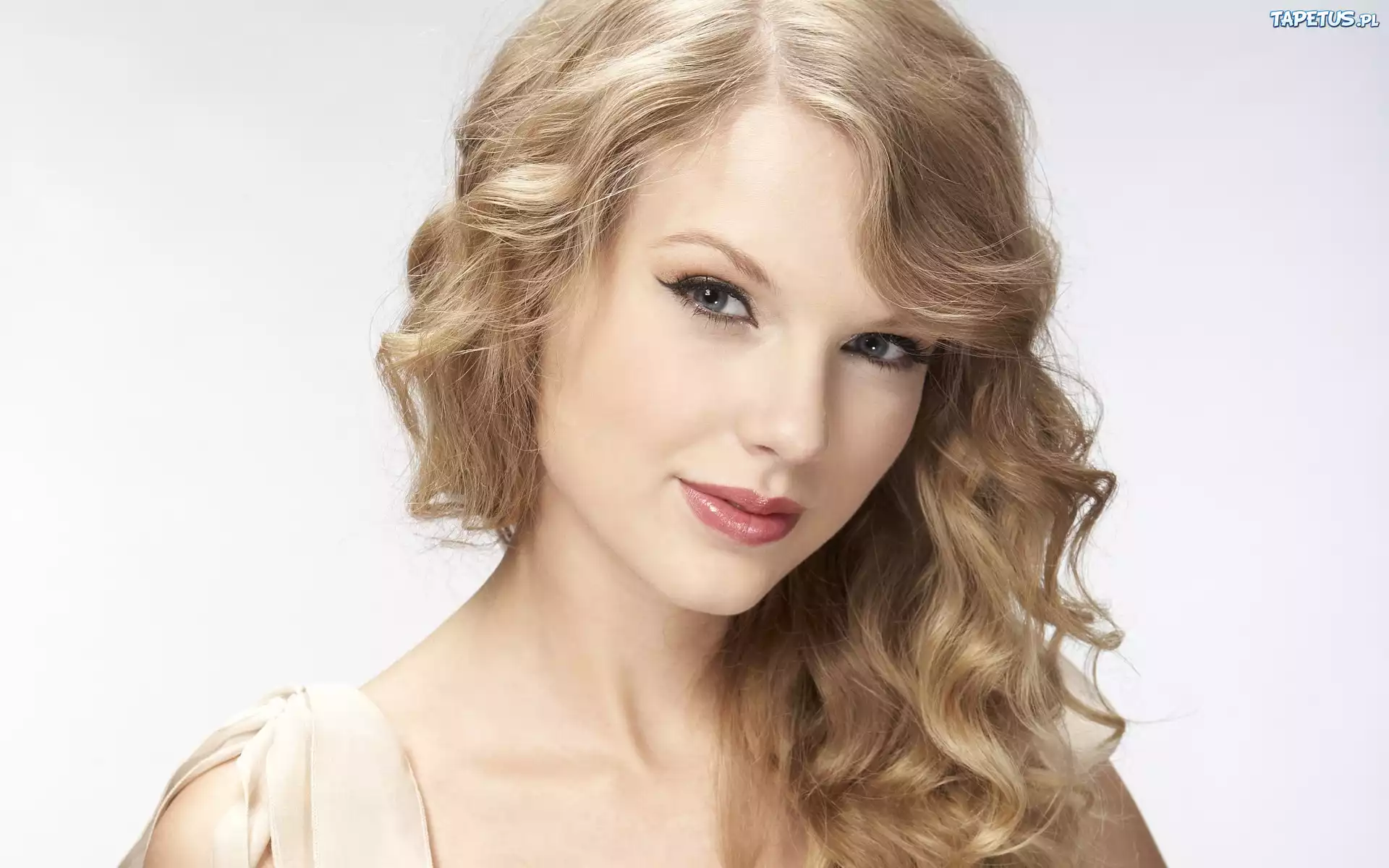 Taylor Swift, Twarz, Uśmiech