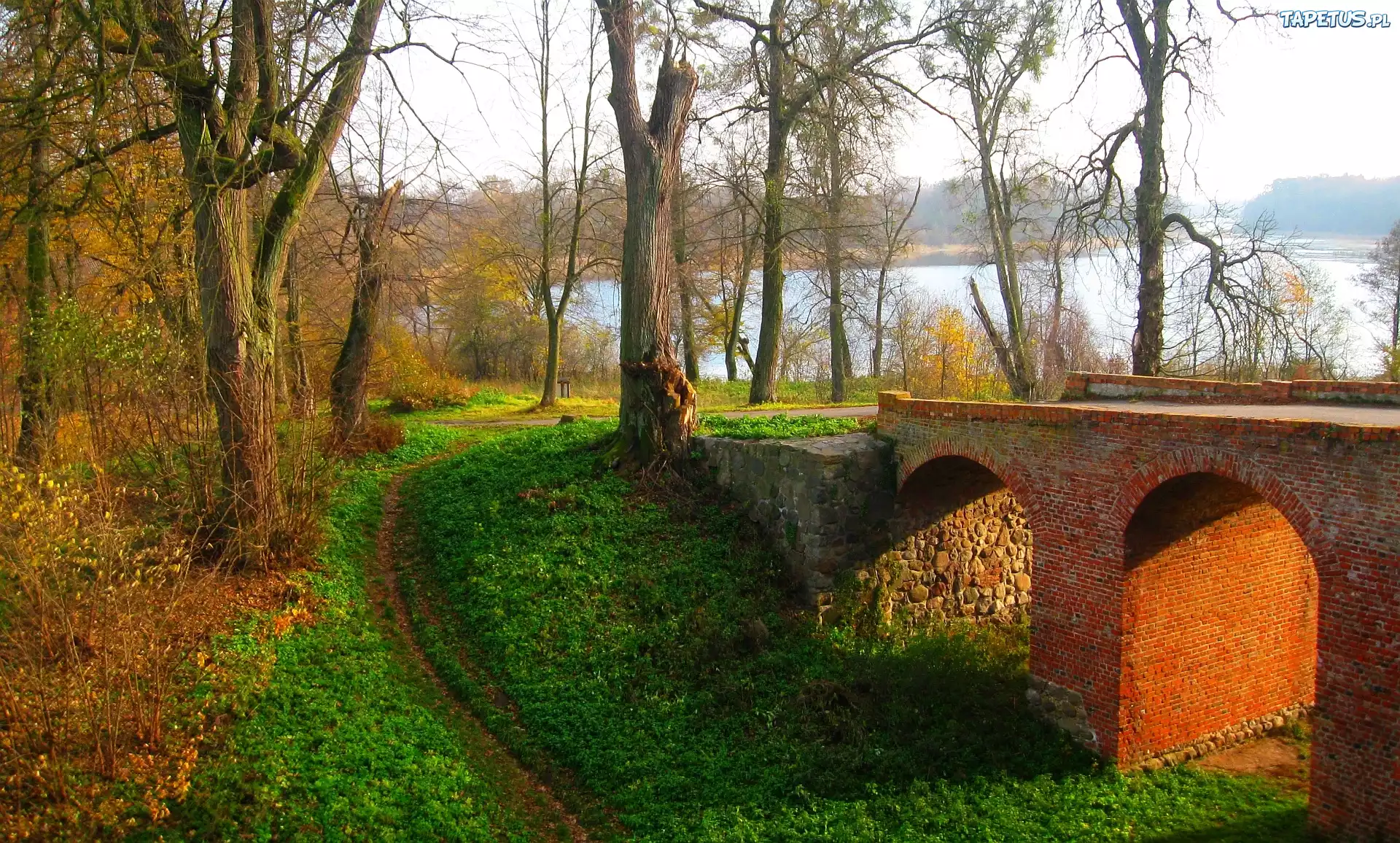 Most, Ruina, Jesień