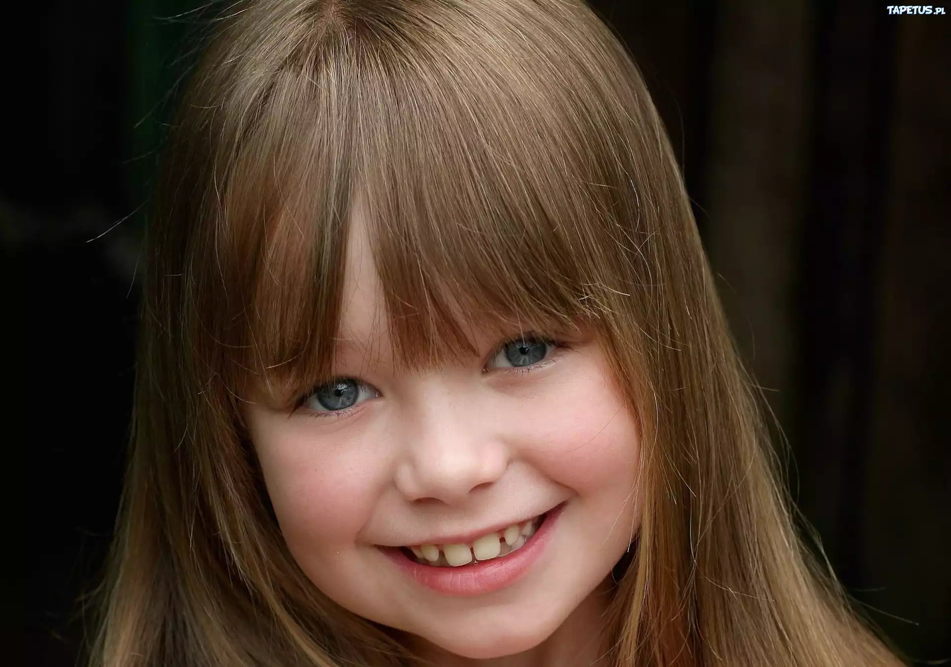 Connie Talbot, Piosenkarka, Uśmiech, Grzywka