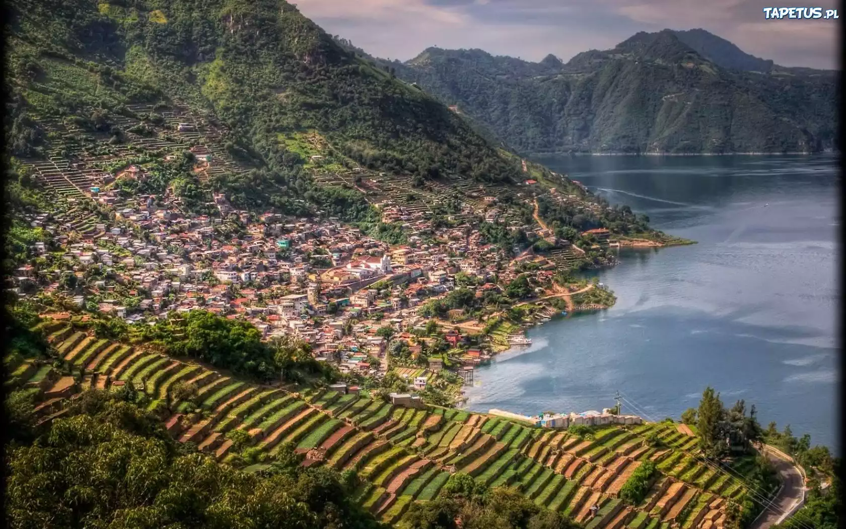 Lake Atitlan, Guatemala, Miasto, Jezioro