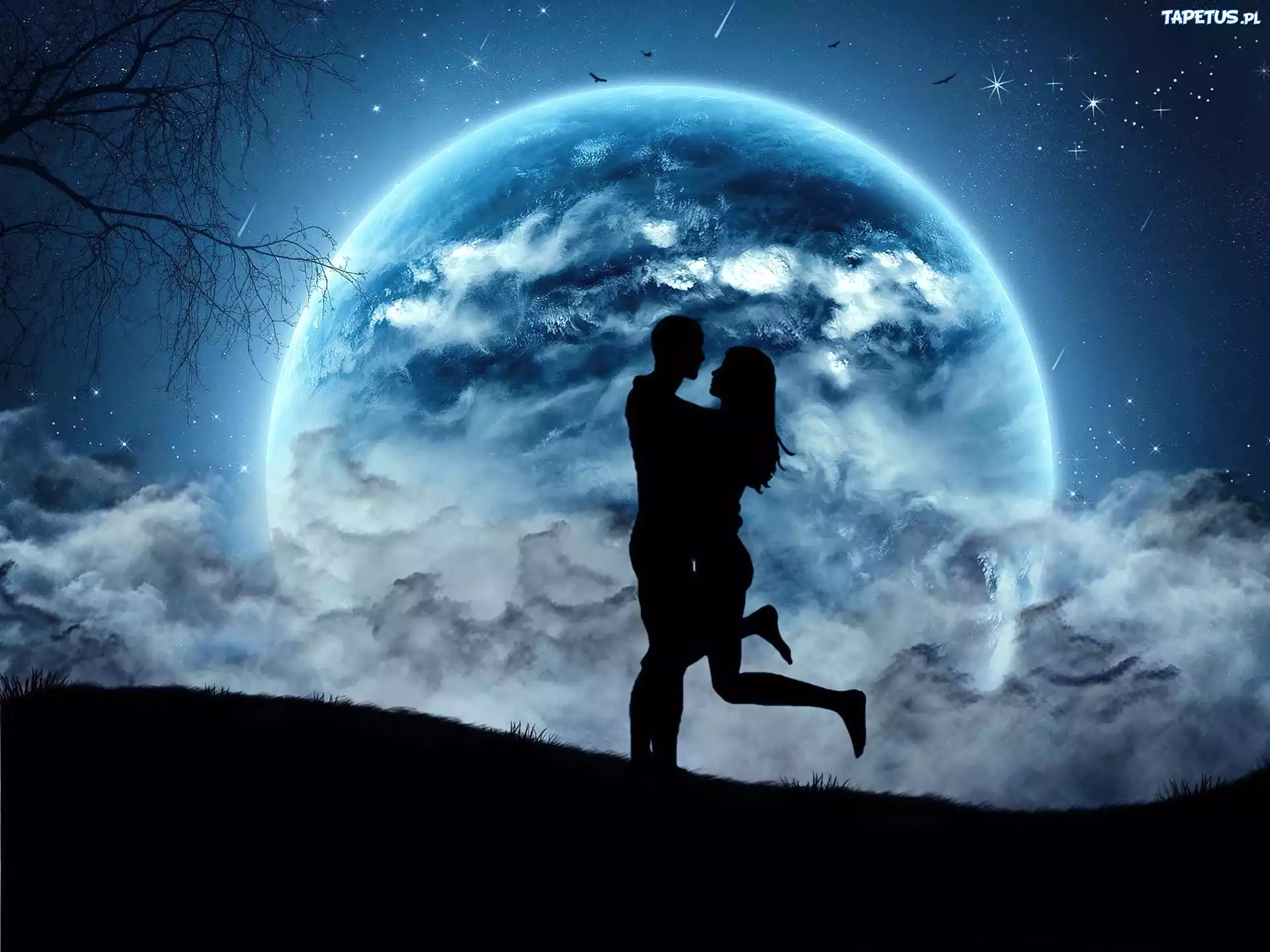День максимальной ночи. Пара на фоне Луны. Парень и девушка на Луне. Луна романтика. Космос любовь.