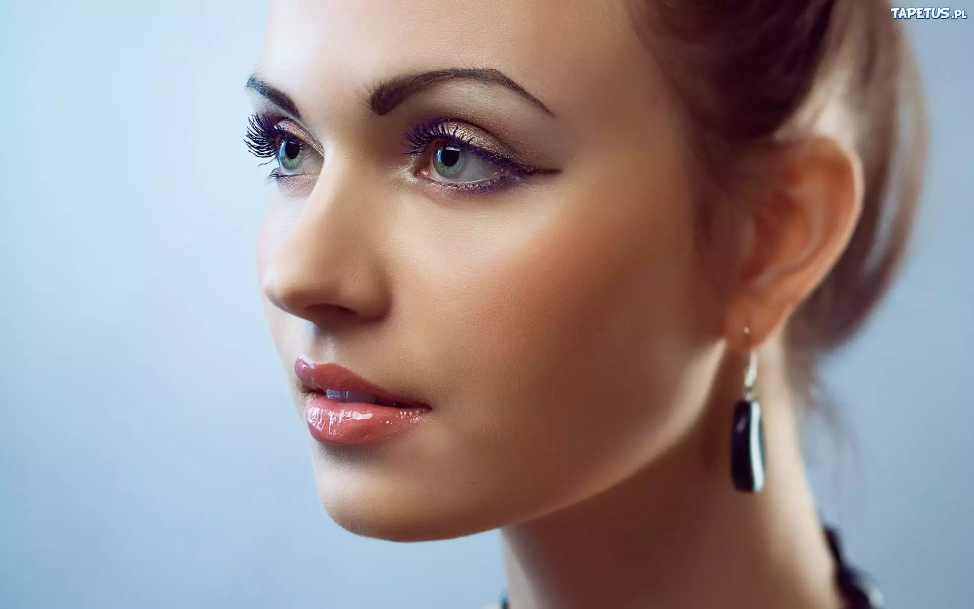 Brunetka, Makijaż, Biżuteria, Portret