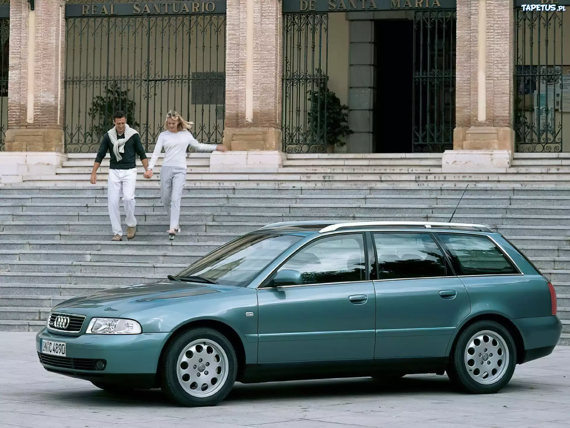 Audi A4, Avant