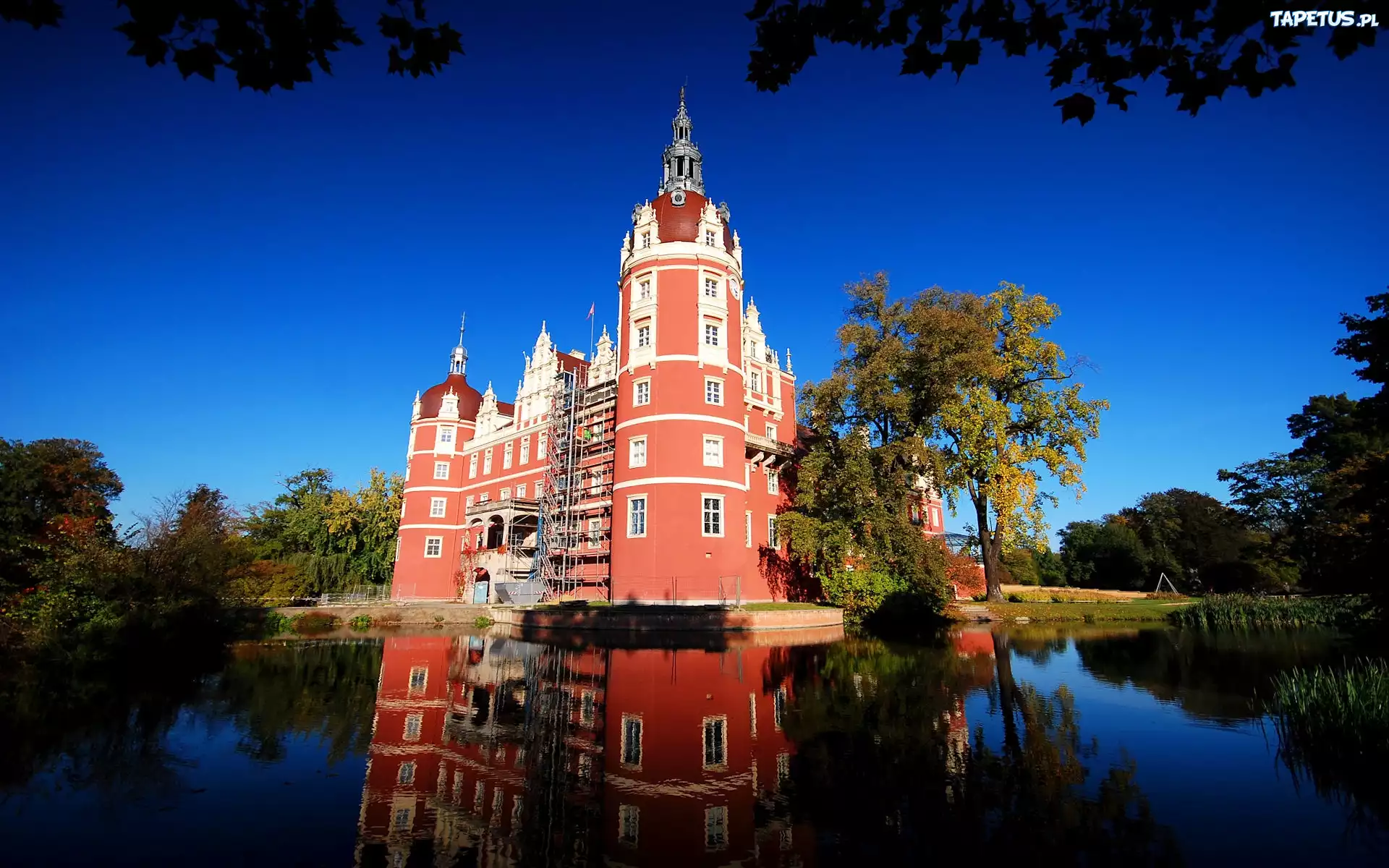 Pałac Pucklera, Bad Muskau, Niemcy, Par Mużakowski, Jezioro