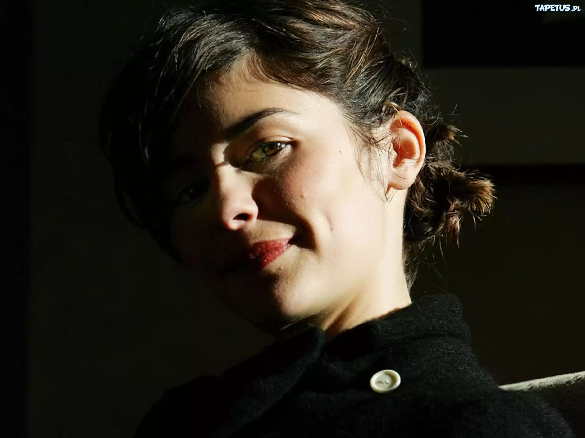 Audrey Tautou, czarny strój