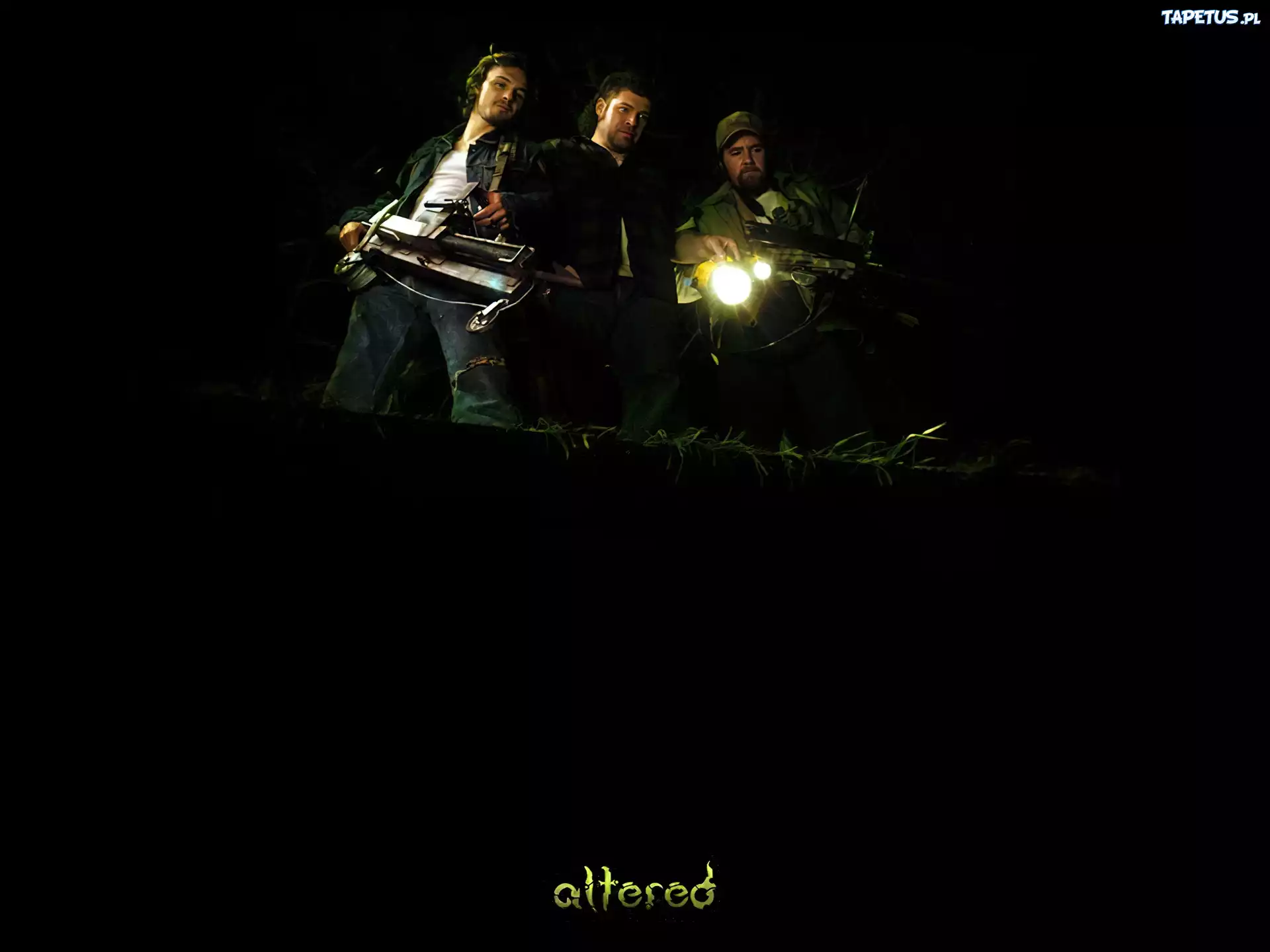 Altered, latarka, postacie, ciemno