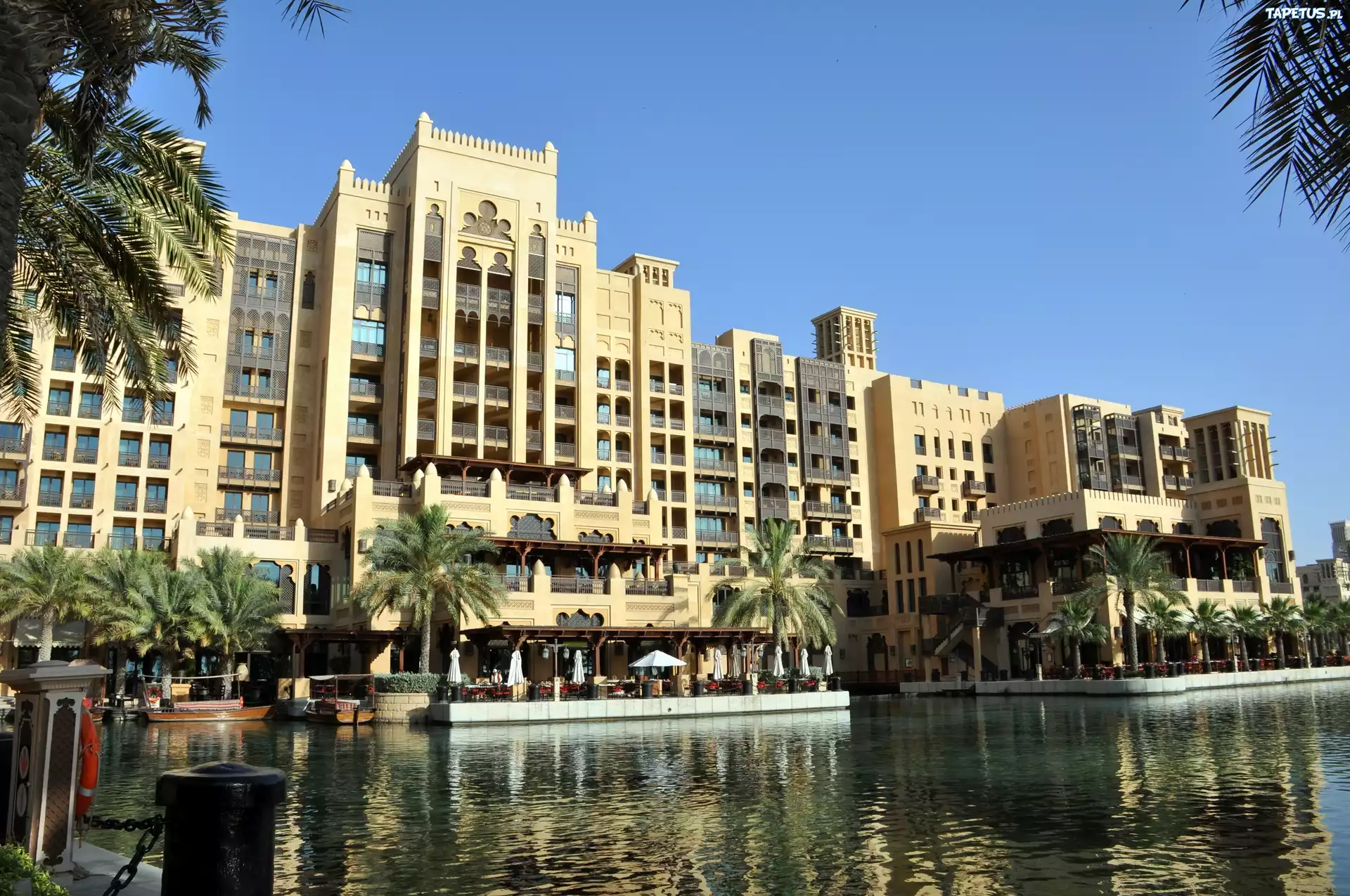 Hotel, Mina, A Salam
