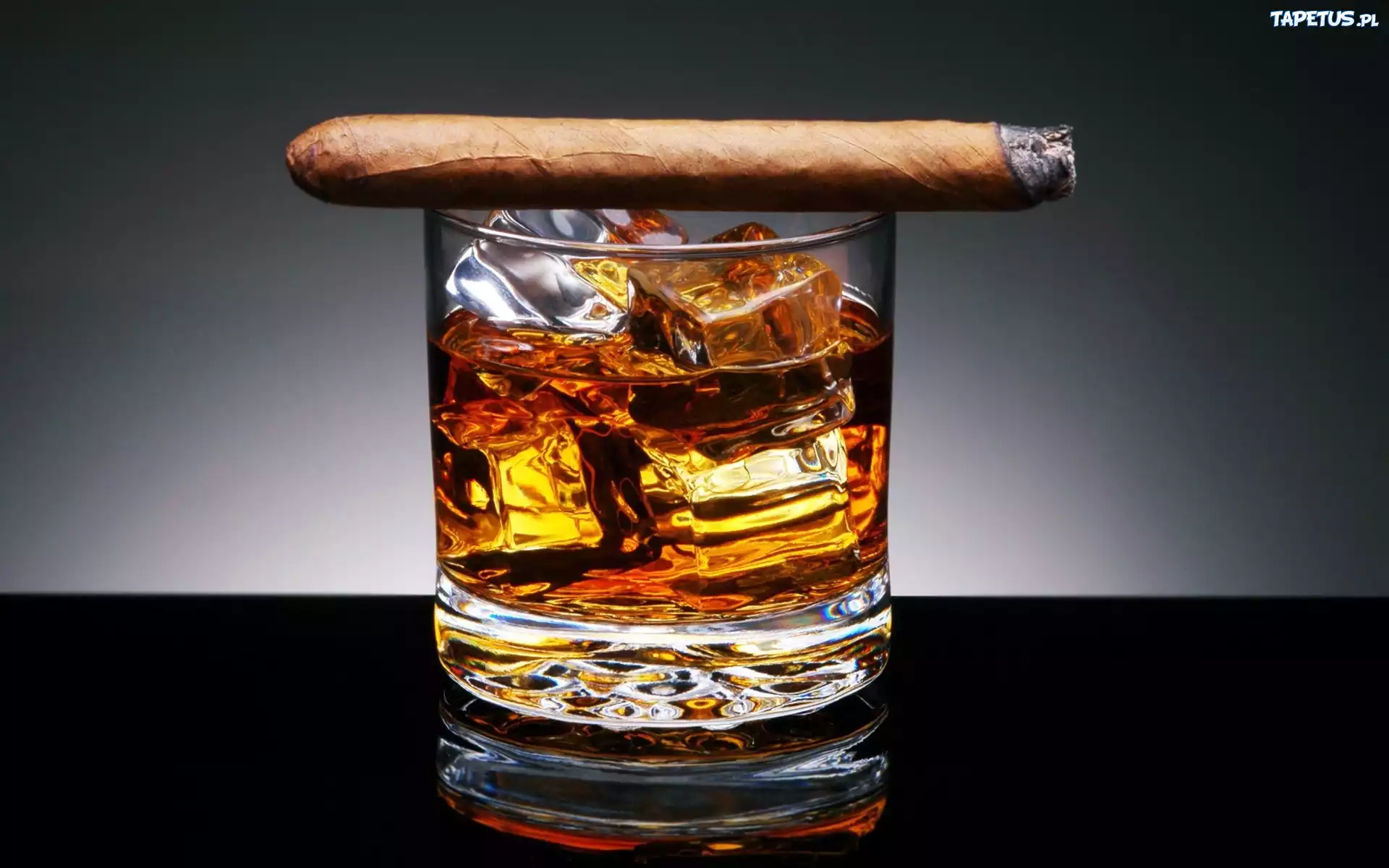 Whisky, Cygaro, Szklanka