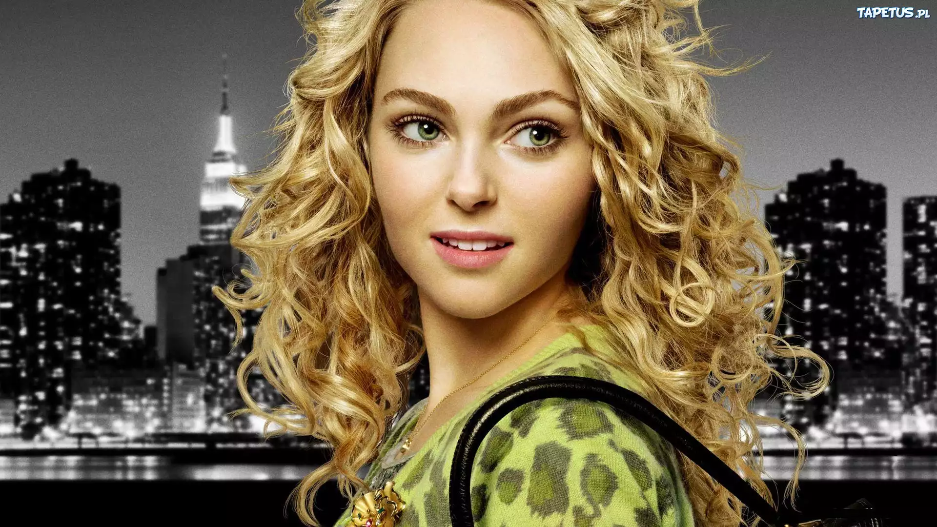 Anna Sophia Robb, Blondynka, Spojrzenie