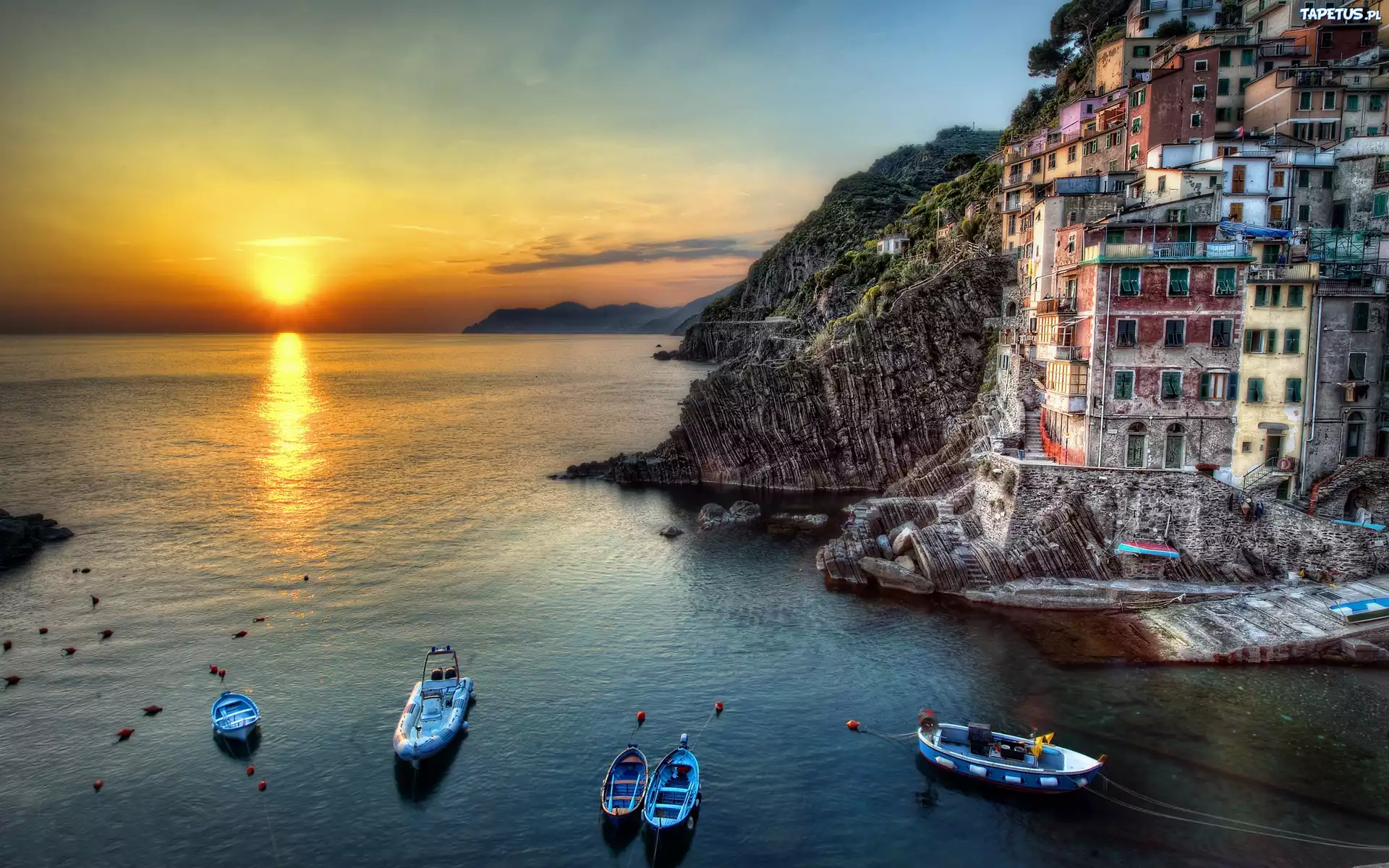 Domy, Morze, Łódki, Riomaggiore, Włochy