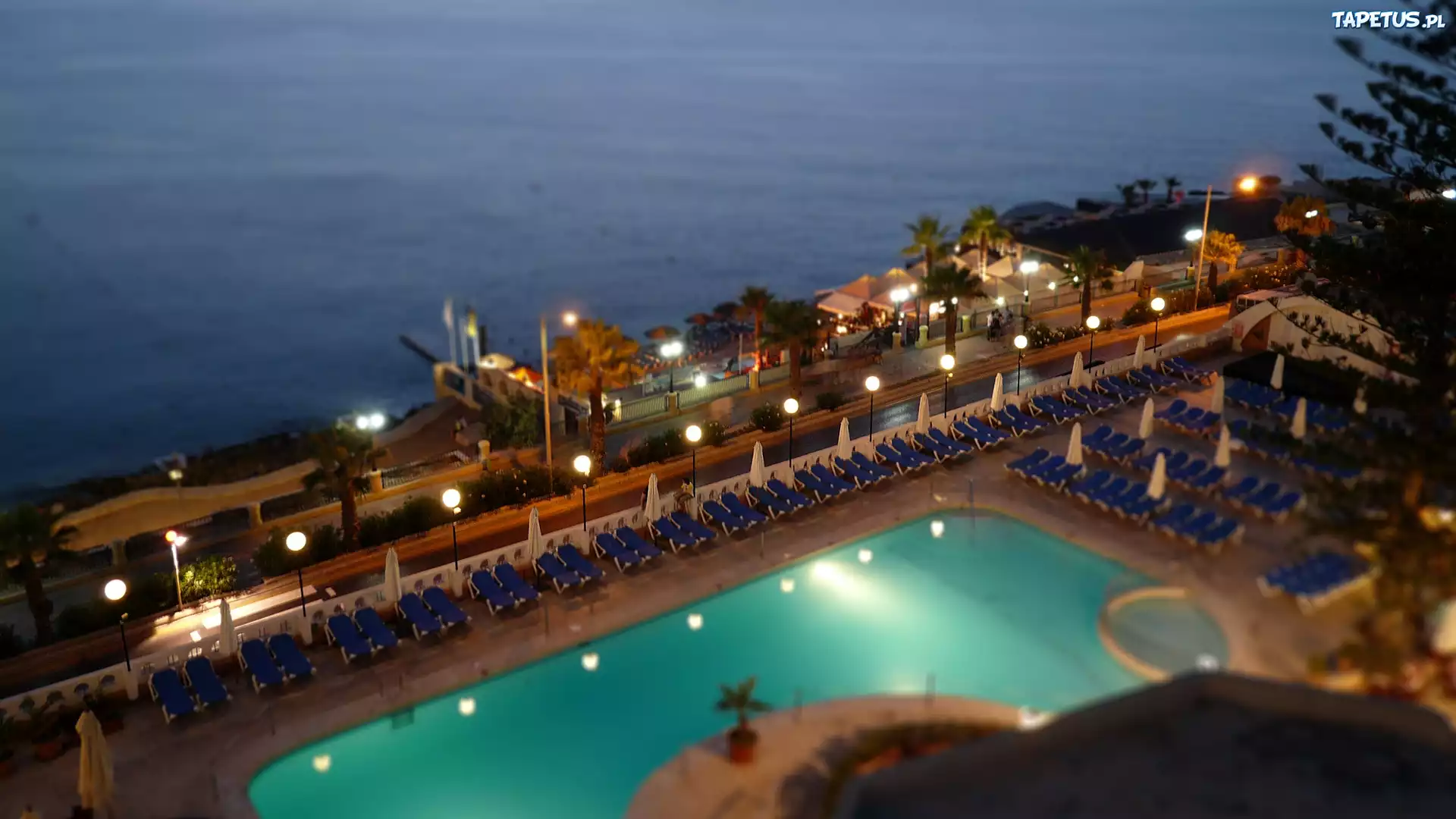 Hotel, Basen, Noc