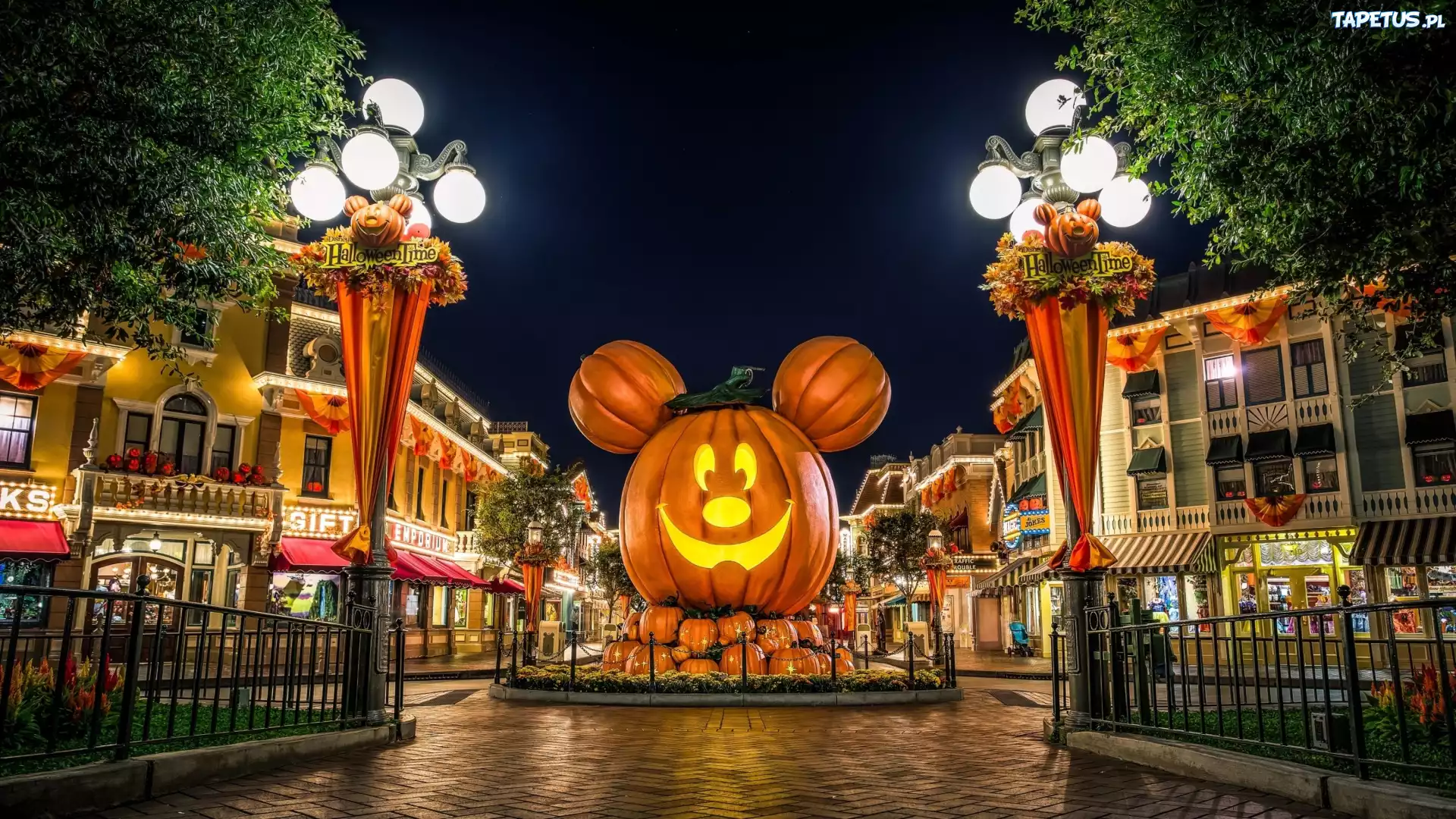 Halloween, Dynie, Miasto