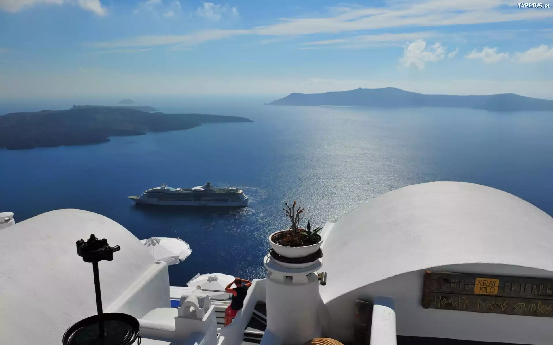 Santorini, Statek