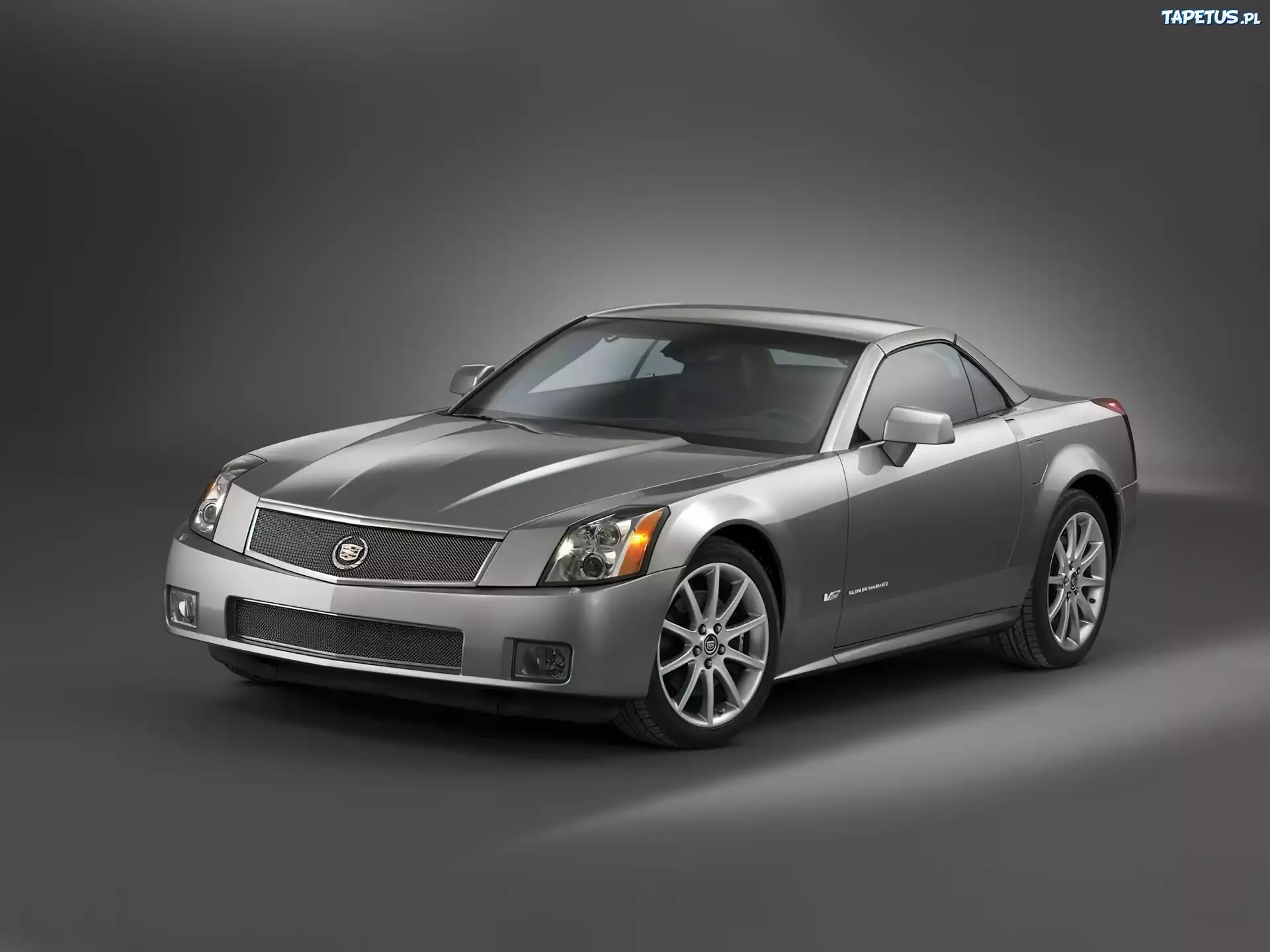 Srebrny, Cadillac XLR