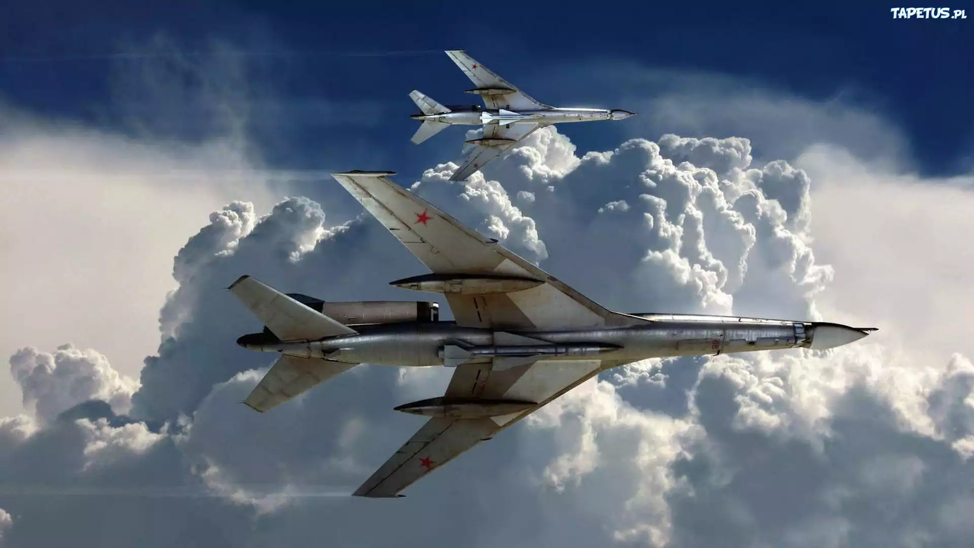 Dwa, Bombowce TY-22, Chmury