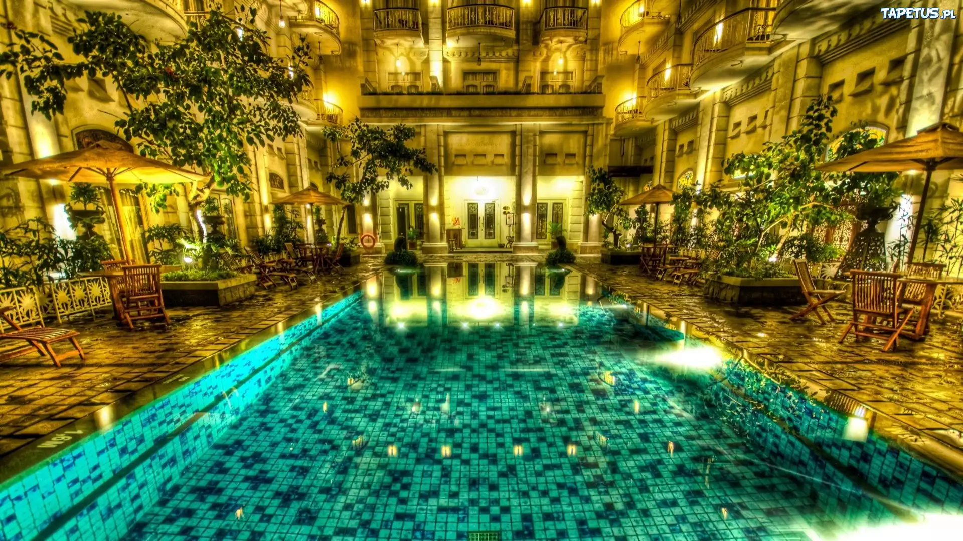 Hotel, Basen