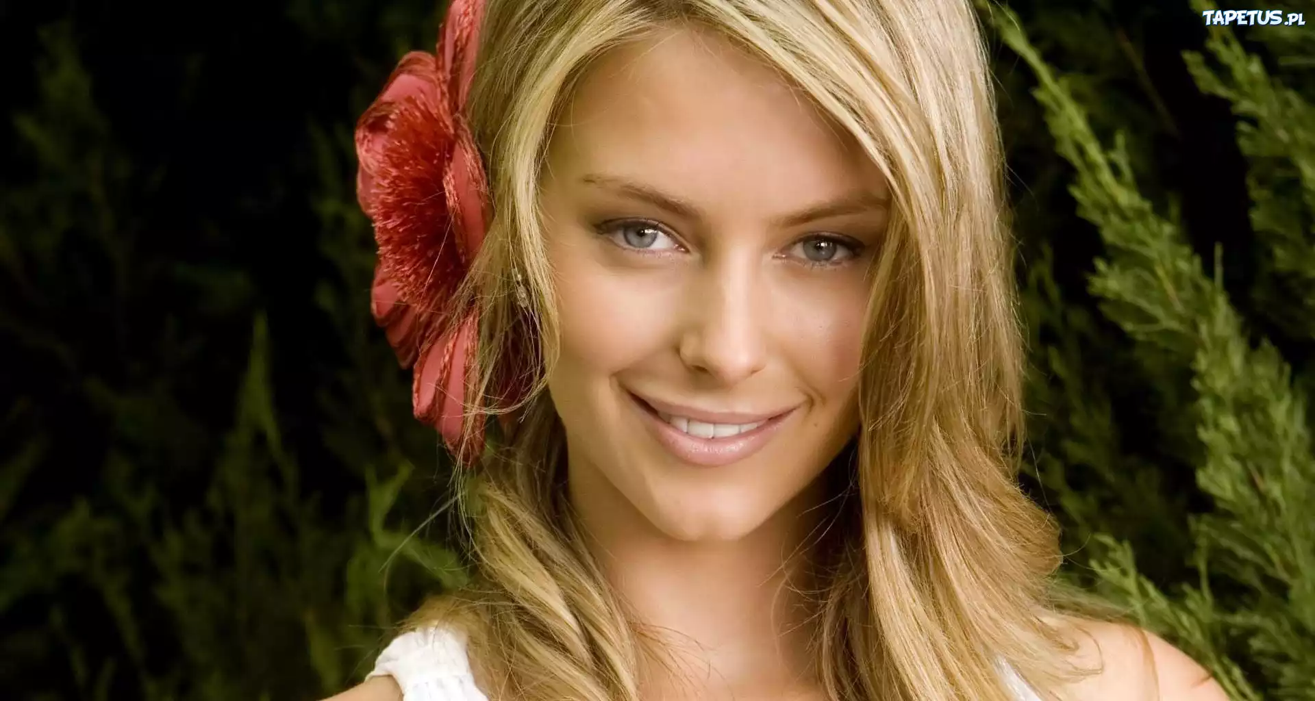 Jennifer Hawkins, Blondynka, Uśmiech
