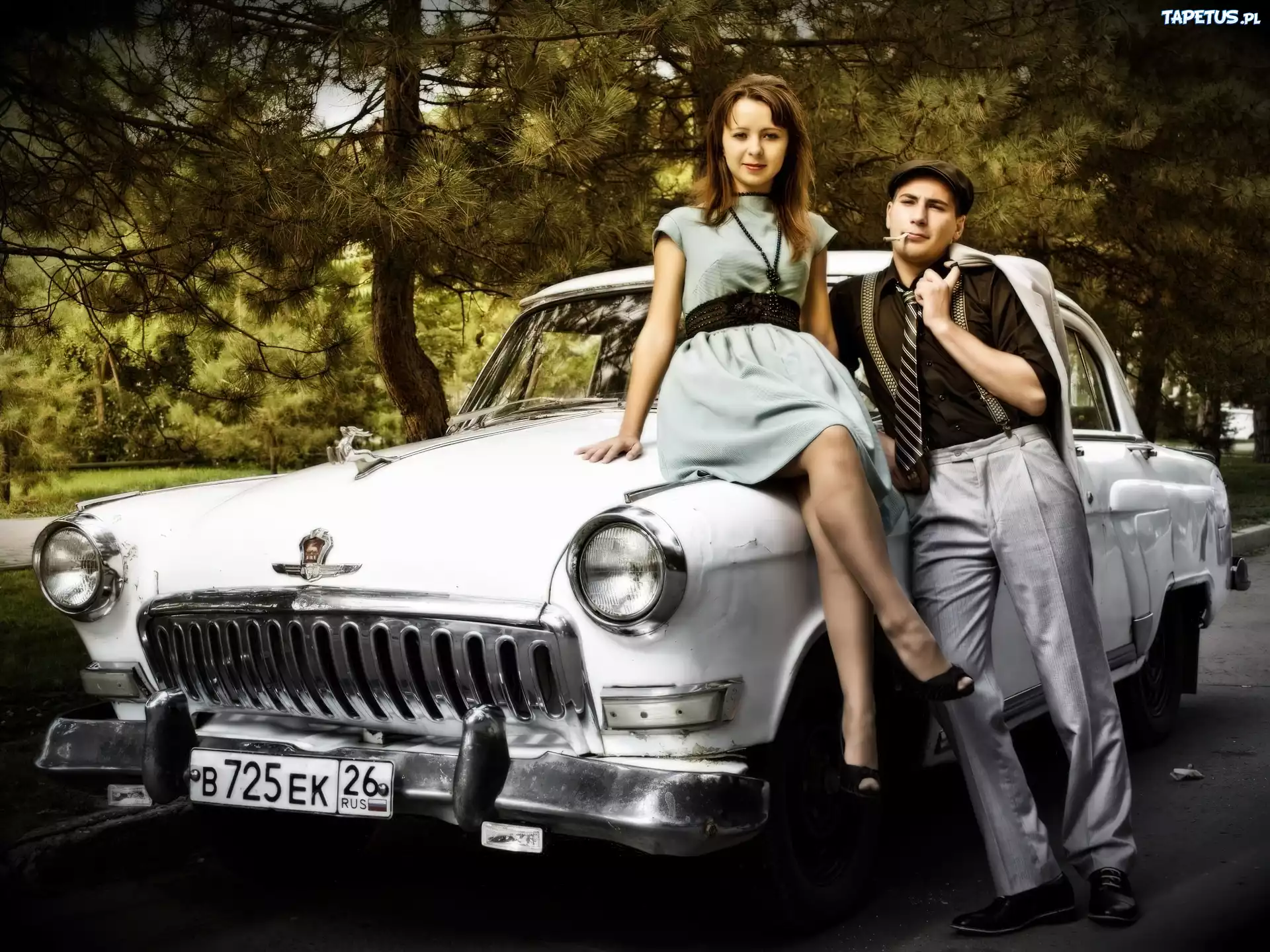 Para, Samochód, Retro, Wołga, Droga, Las