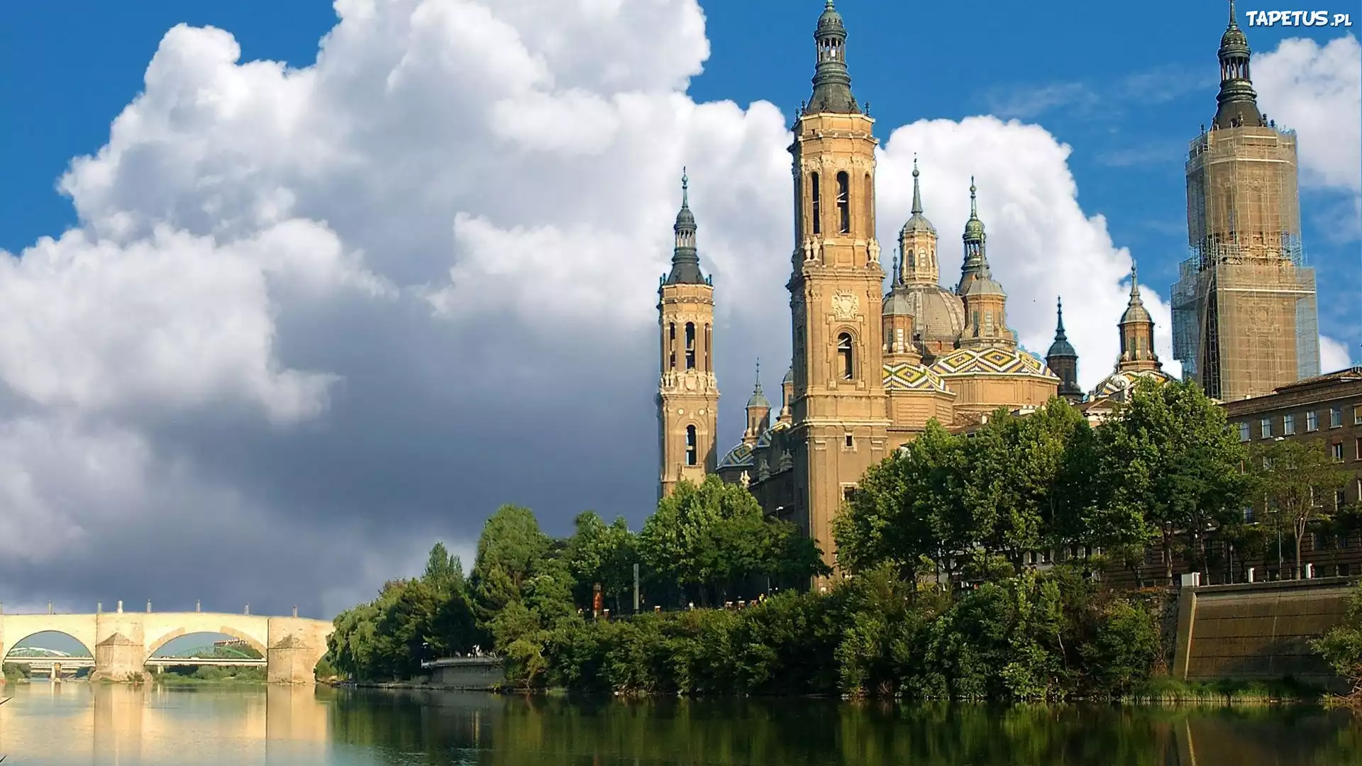 Bazylika Del Pilar, Rzeka, Saragossa, Hiszpania