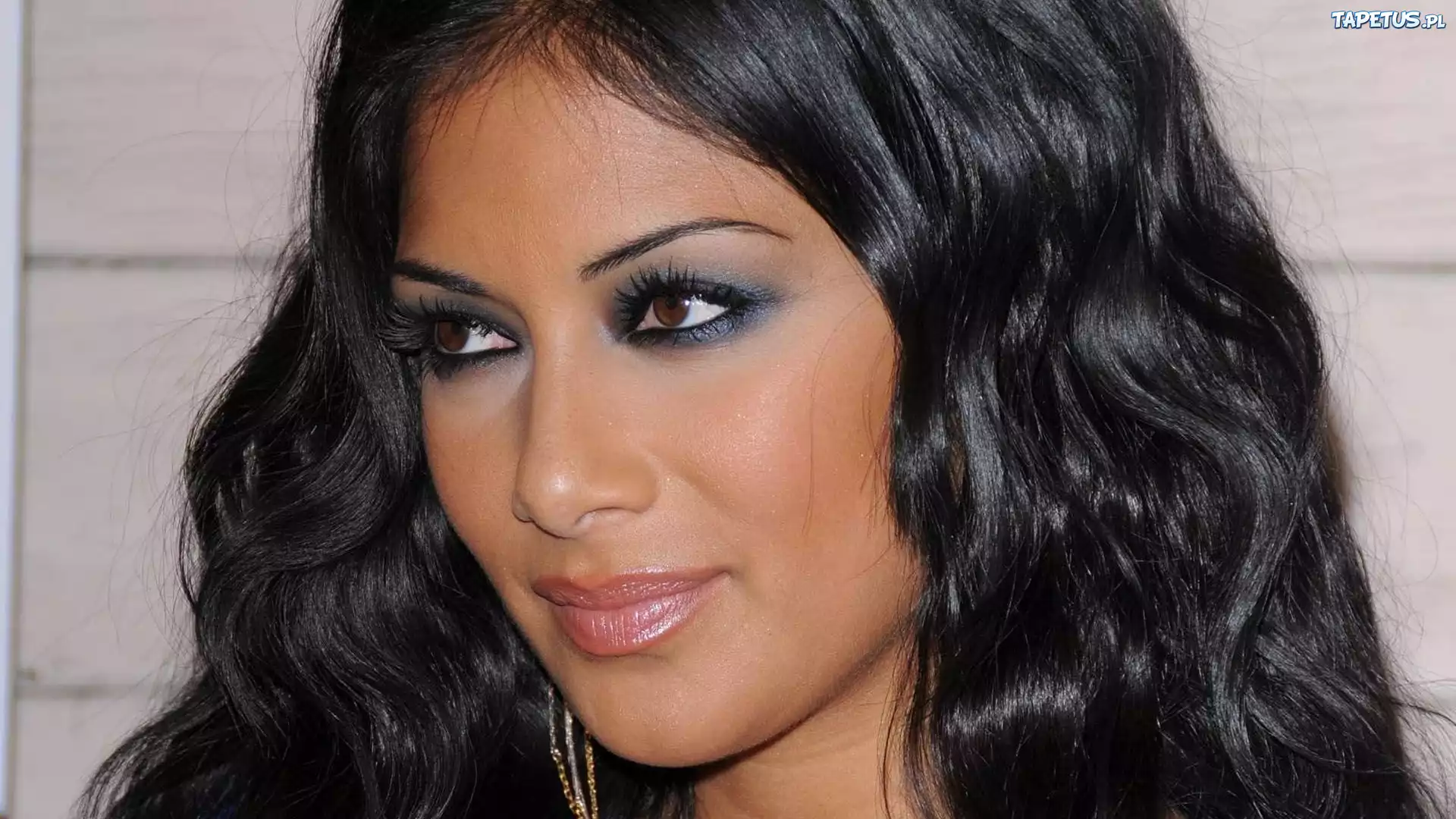 Nicole Scherzinger, Brunetka, Makijaż
