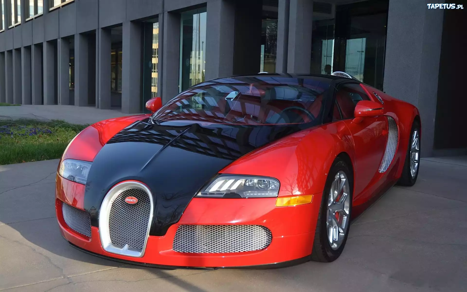 Bugatti, Veyron, Budynek