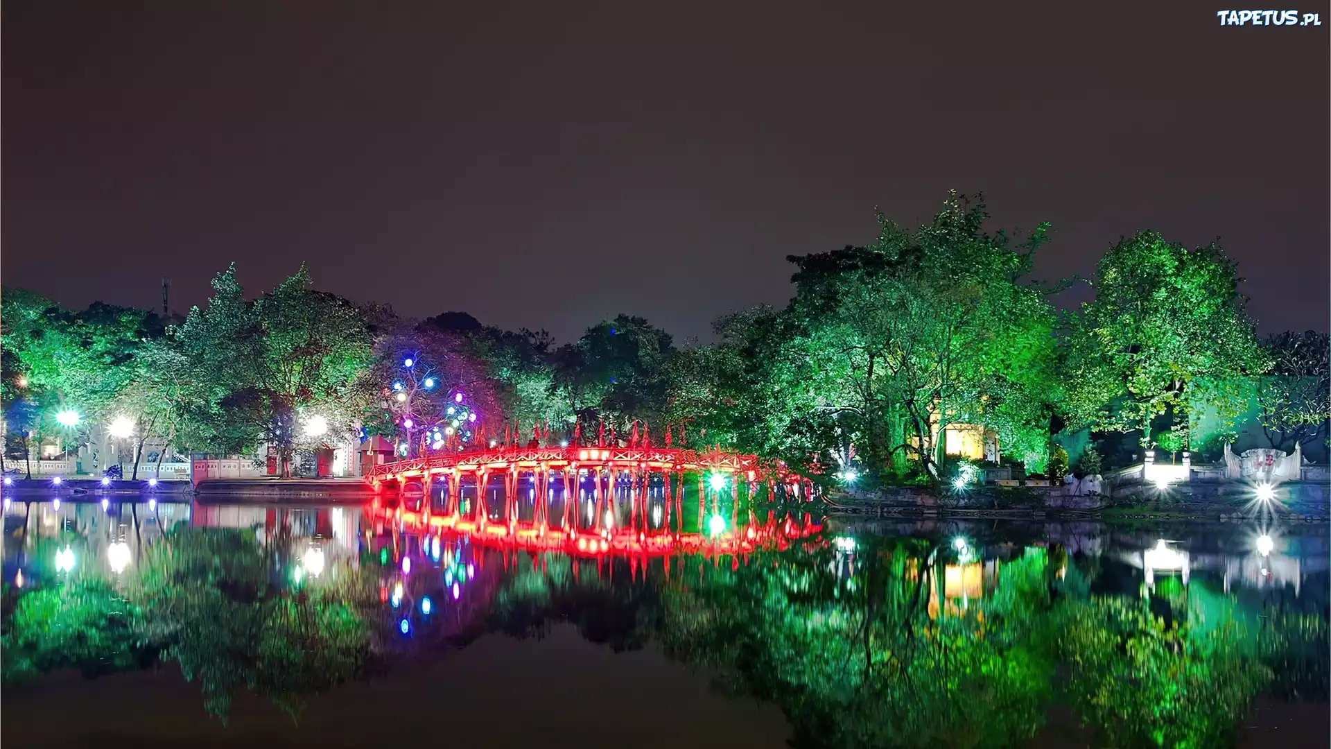 Wietnam, Hanoi, Rzeka, Mostek, Drzewa, Noc