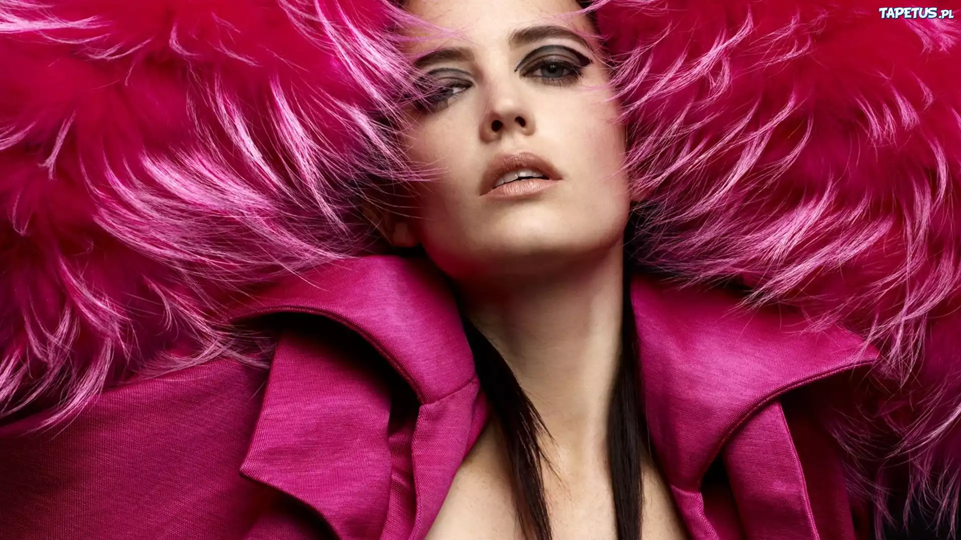 Eva Green, Makijaż