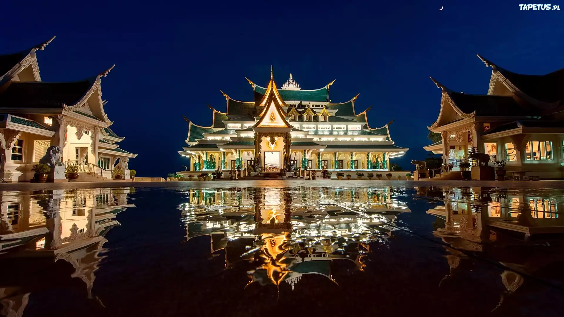 Orientalna, Architektura, Budowle, Odbicie