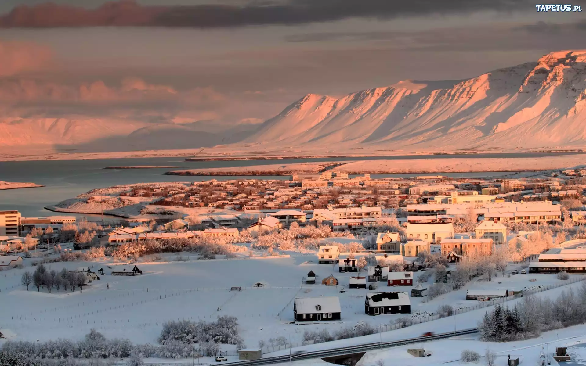 Islandia, Reykjavik, Miasto, Góry, Zima
