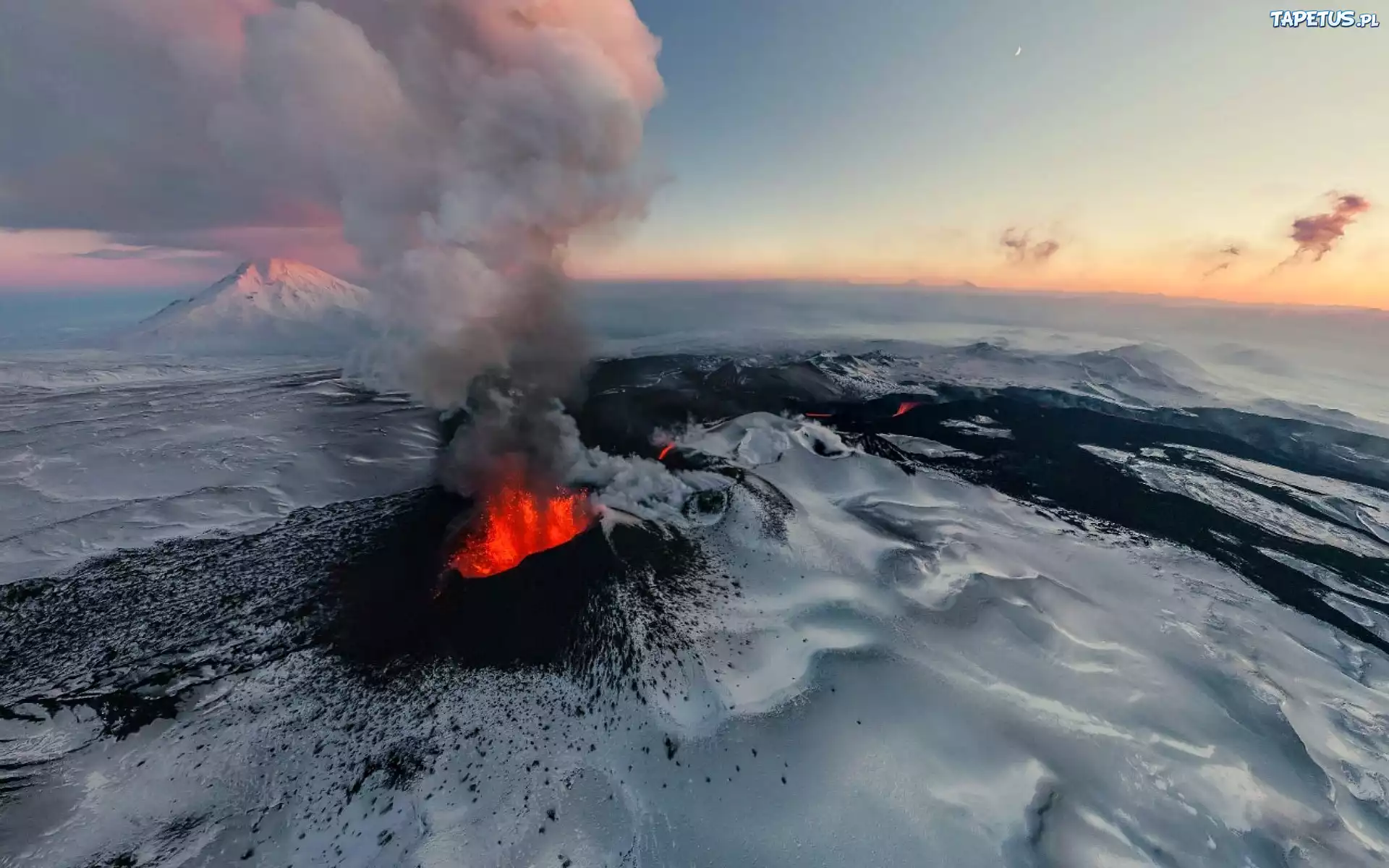 Wulkan, Erupcja, Dym