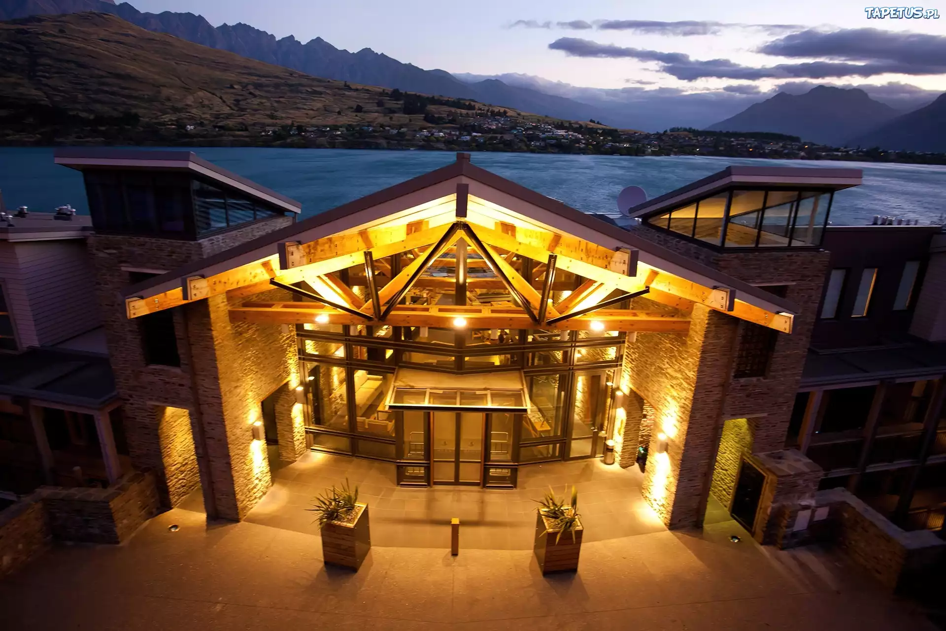Hotel, Morze