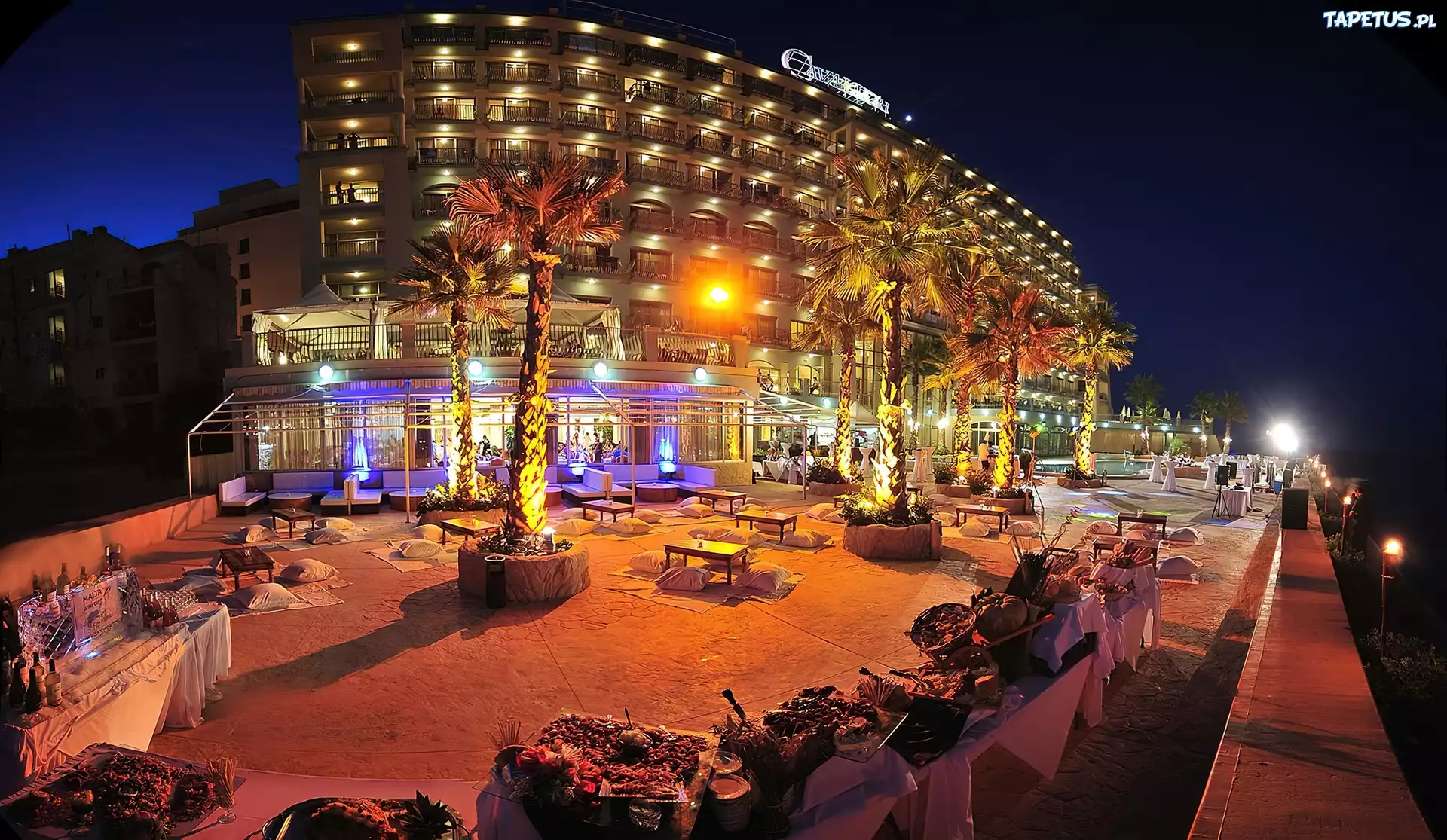 Hotel, Malta