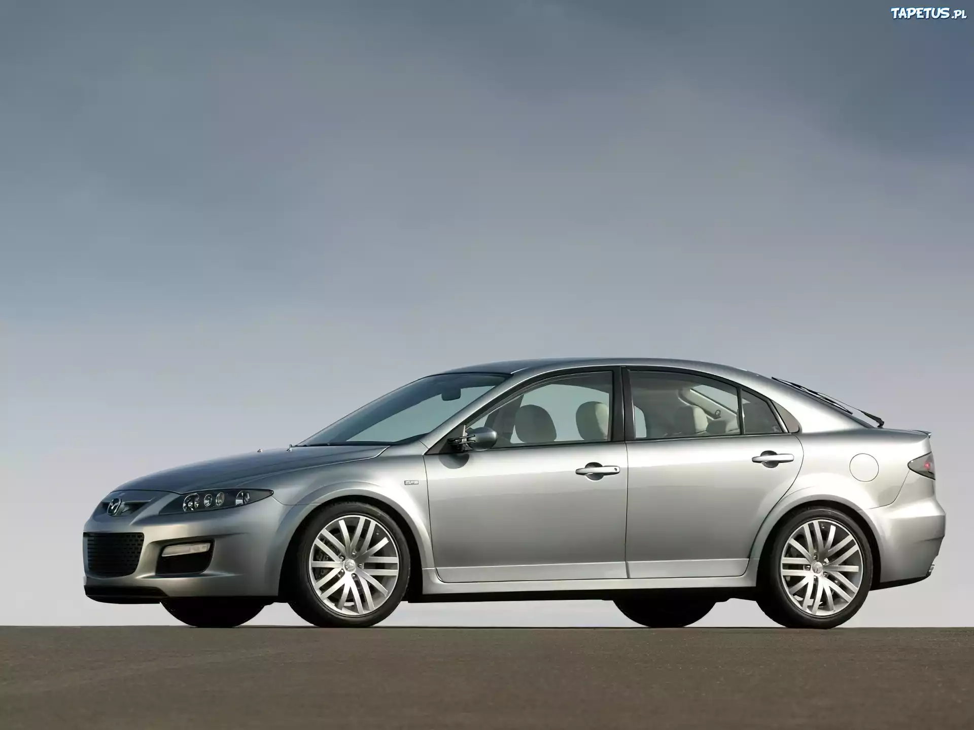 Srebrna, Mazda 6