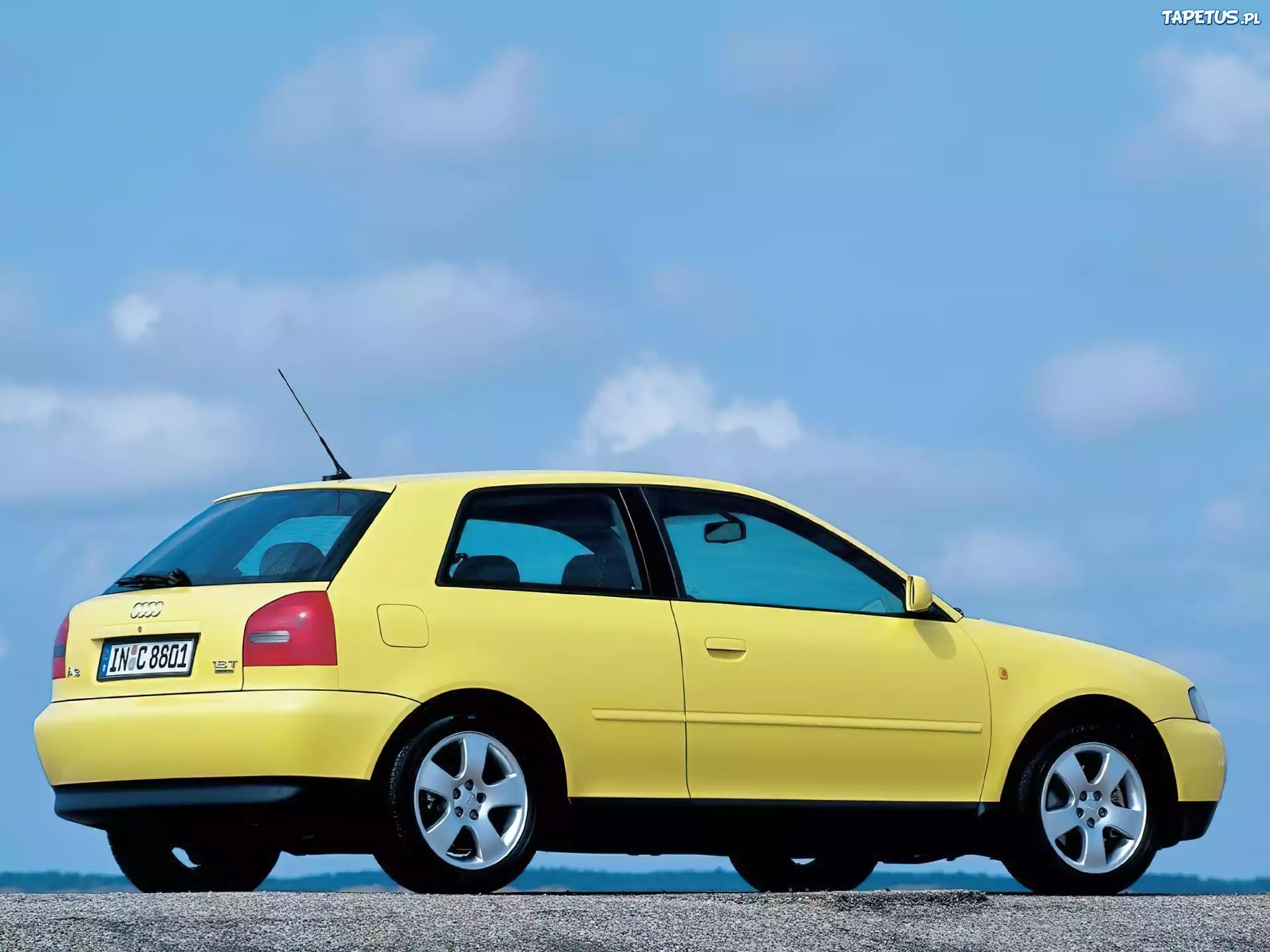 Żółte, Audi A3
