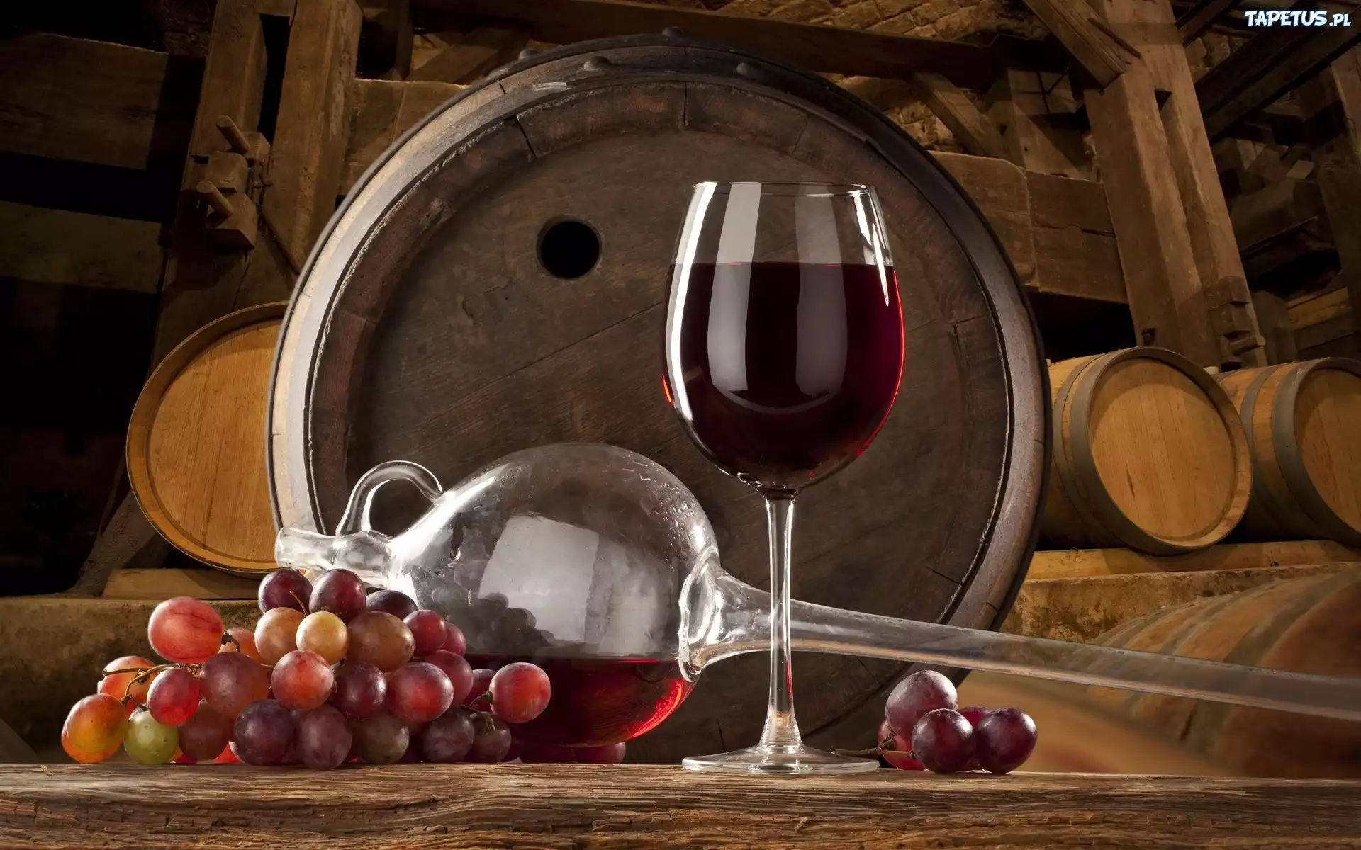 Wino, Kieliszek, Winogrona, Beczki