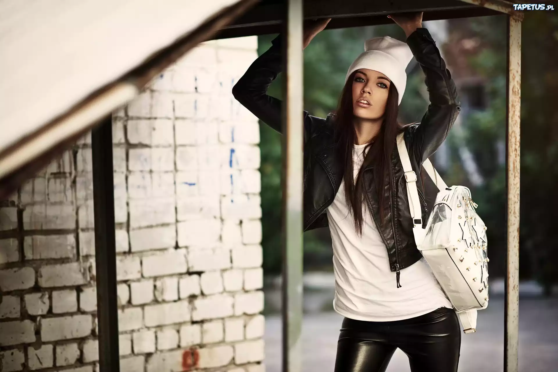 Modelka, Biała, Torebka, Czapka, Moda i Styl