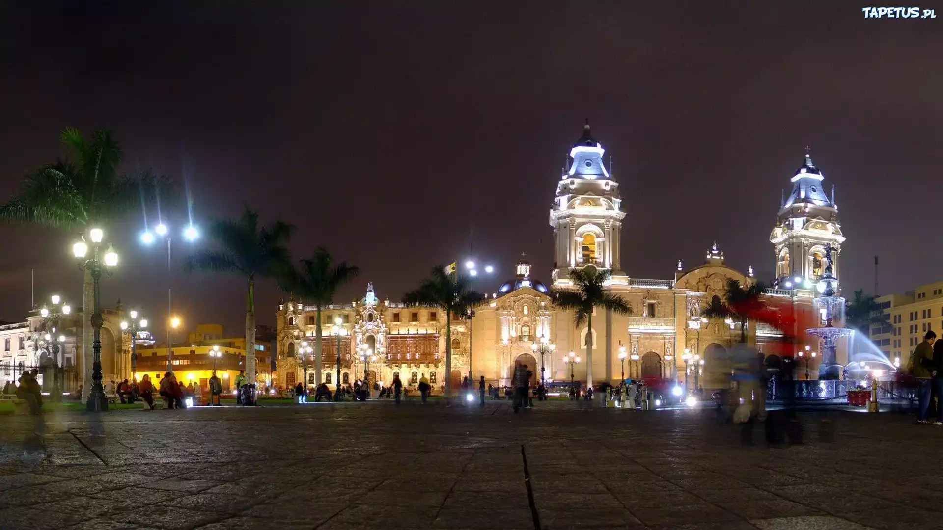 Peru, Lima, Rynek, Palmy, Ludzie, Noc