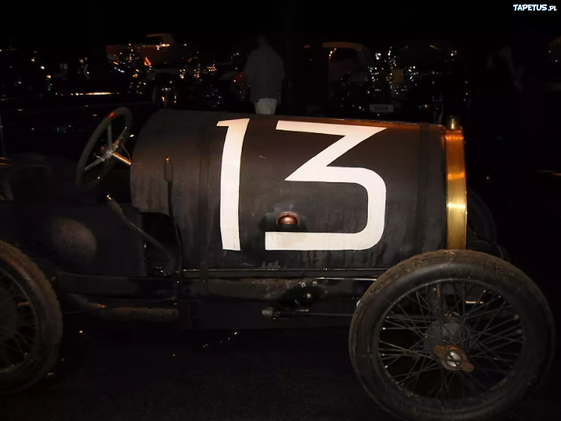 Bugatti,13, koła