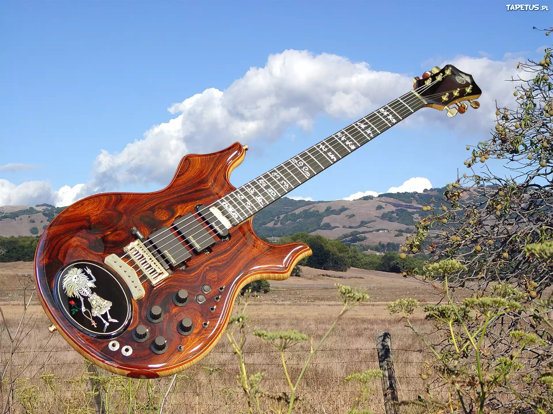 Gitara, W, Tle, Góry