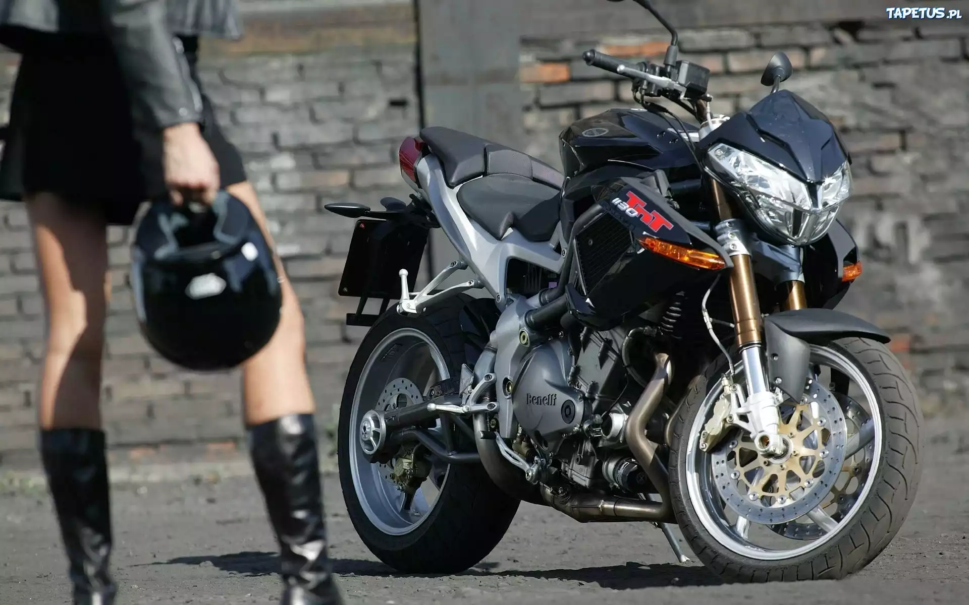 Kobieta, Motor