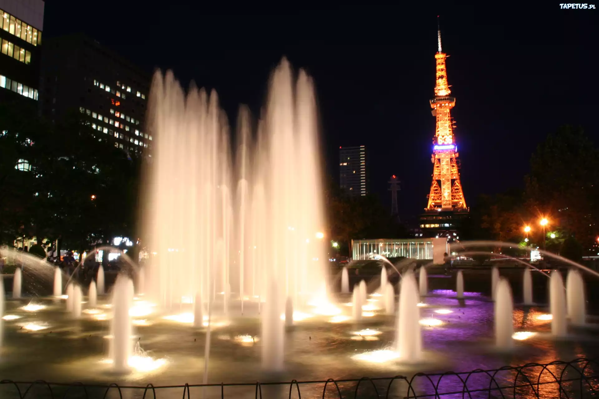 Fontanna, Park Odori, Sapporo, Japonia