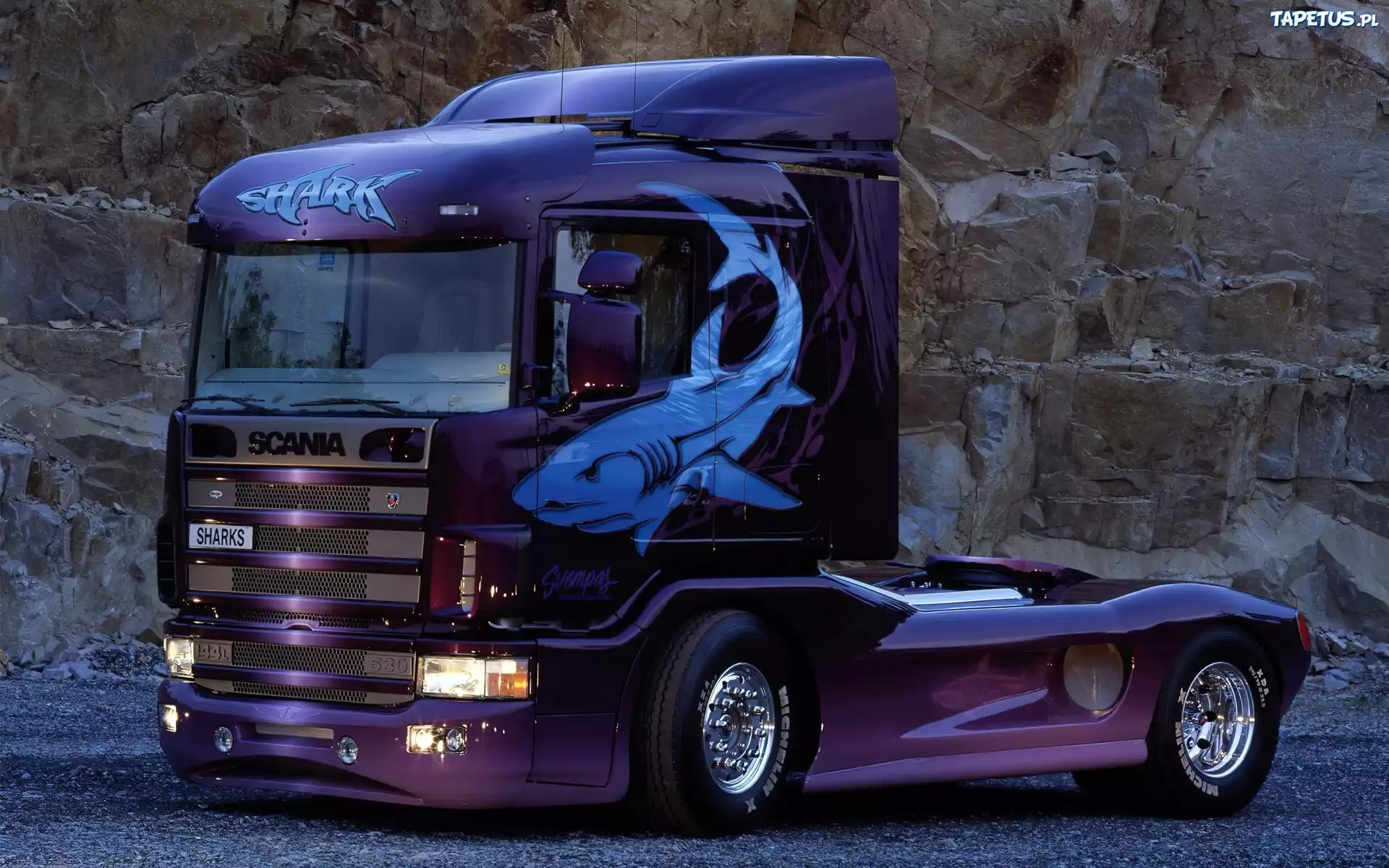 Scania, 530