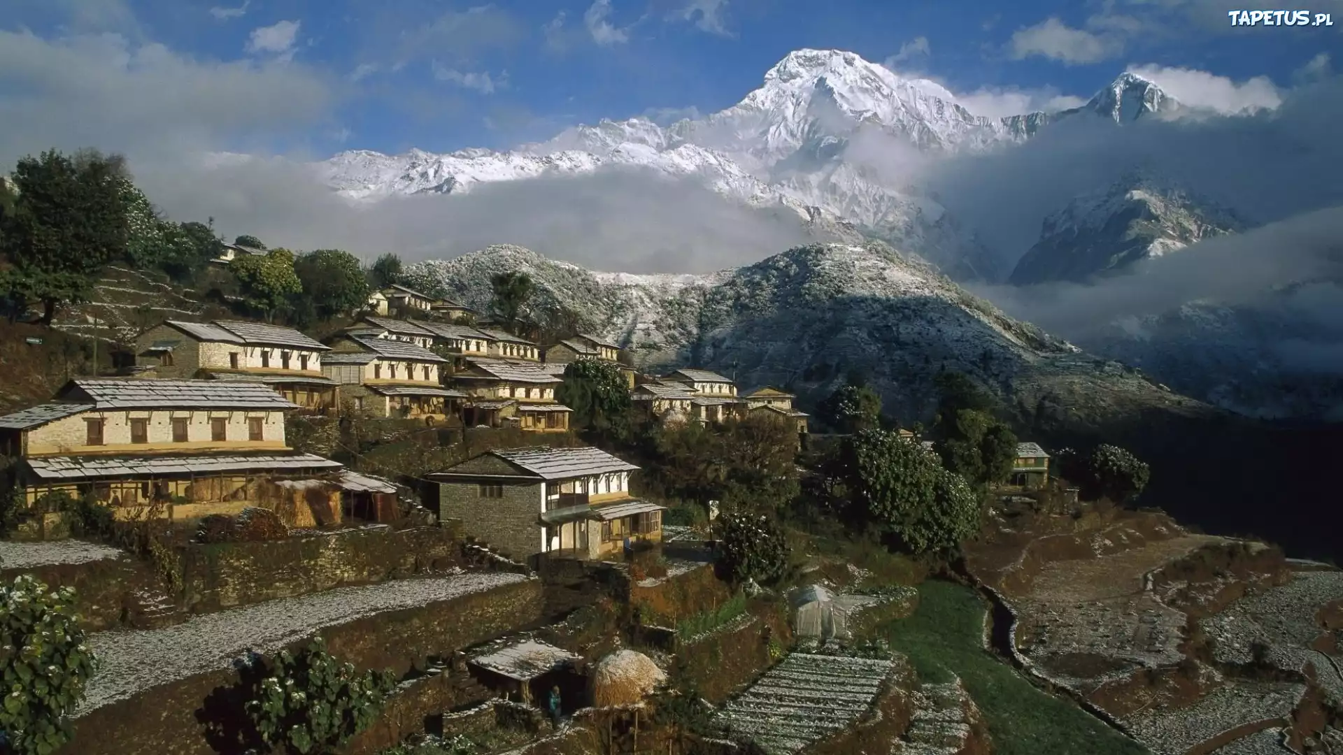 Nepal, Ghrung, Miasteczko, Domy, Góry