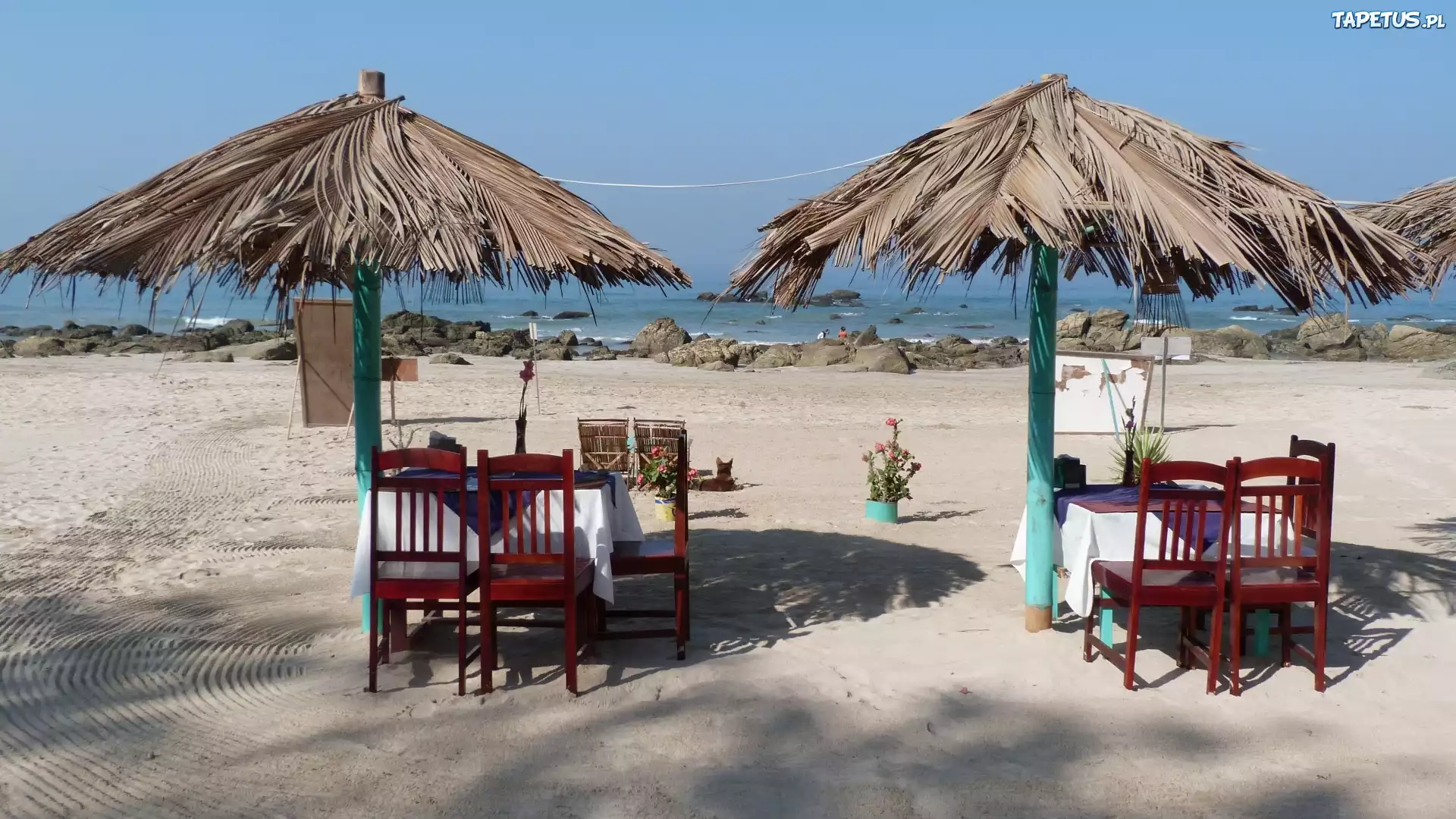 Stoliki, Parasole, Plaża, Morze, Kamienie