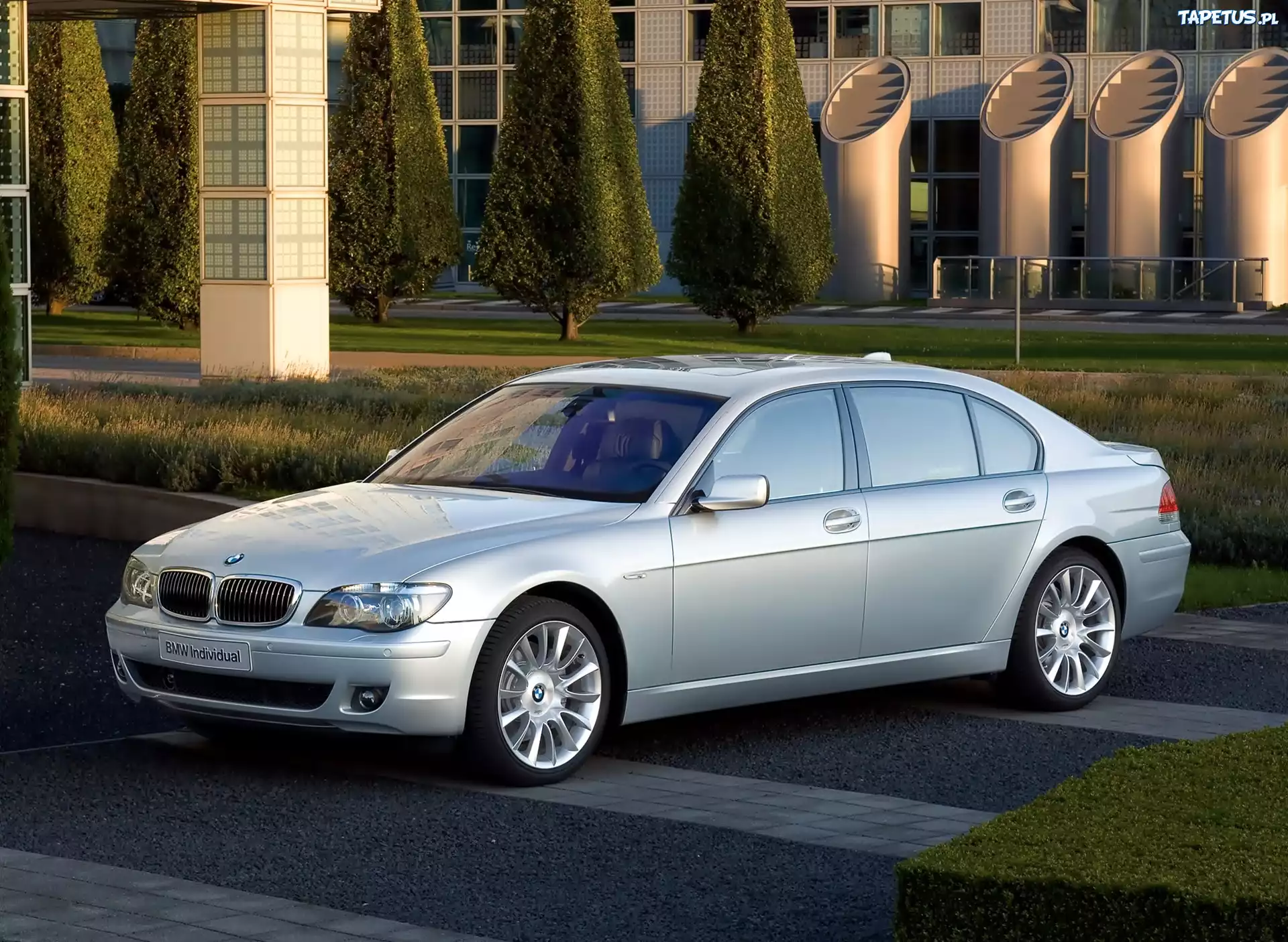 BMW, E65, Ulica