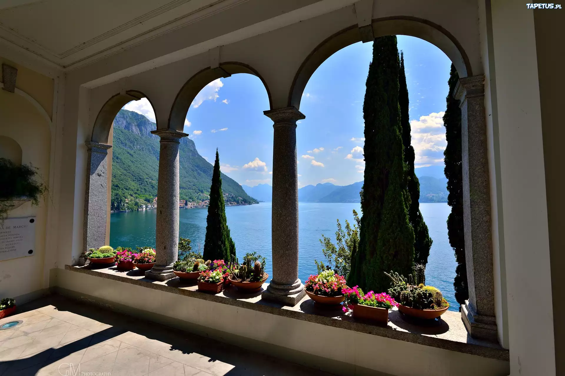 Varenna, Villa Monastero, Włochy, Jezioro, Góry, Kolumny, Kwiaty