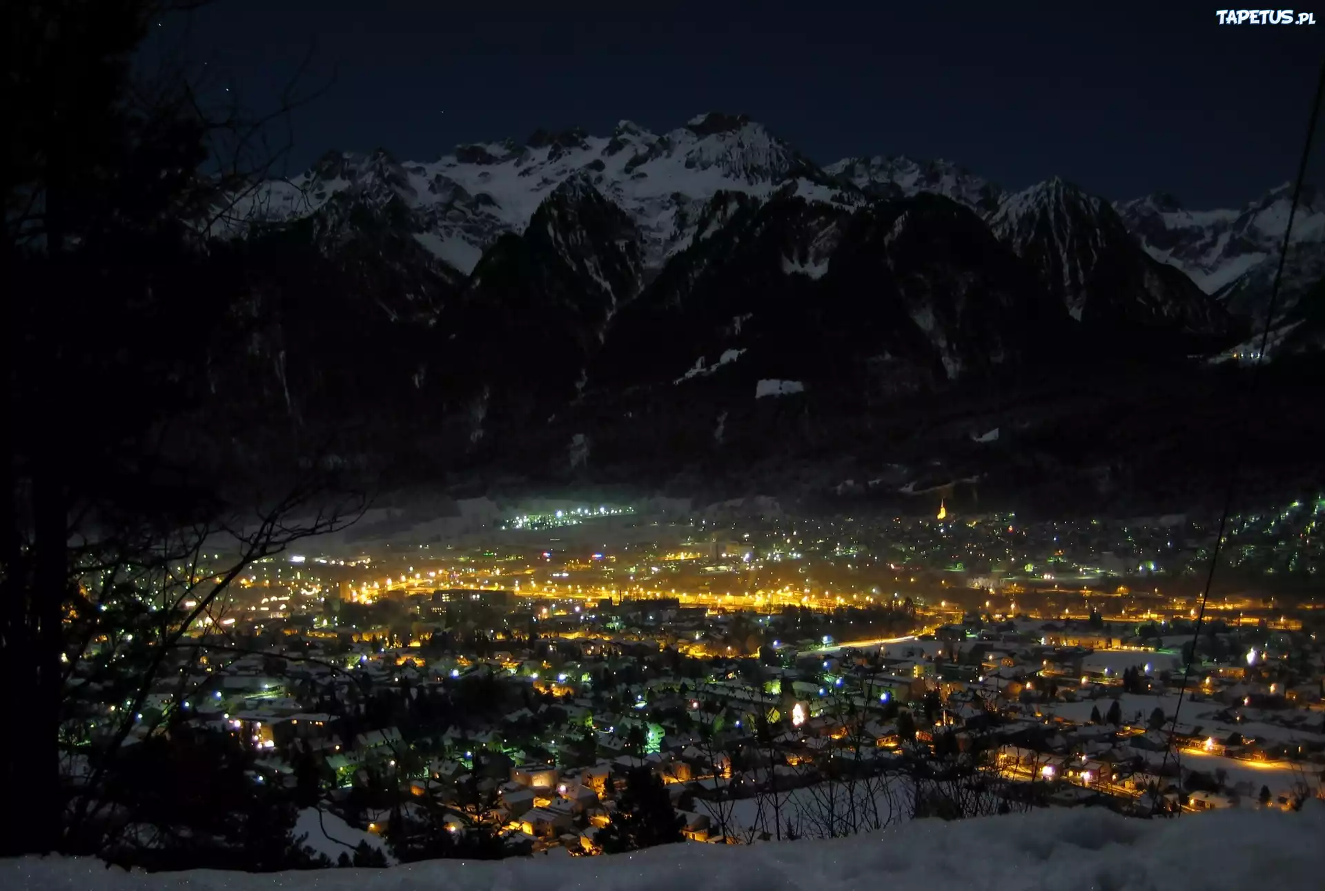 Noc, Miasto, Góry, Austria, Bludenz, Z lotu ptaka