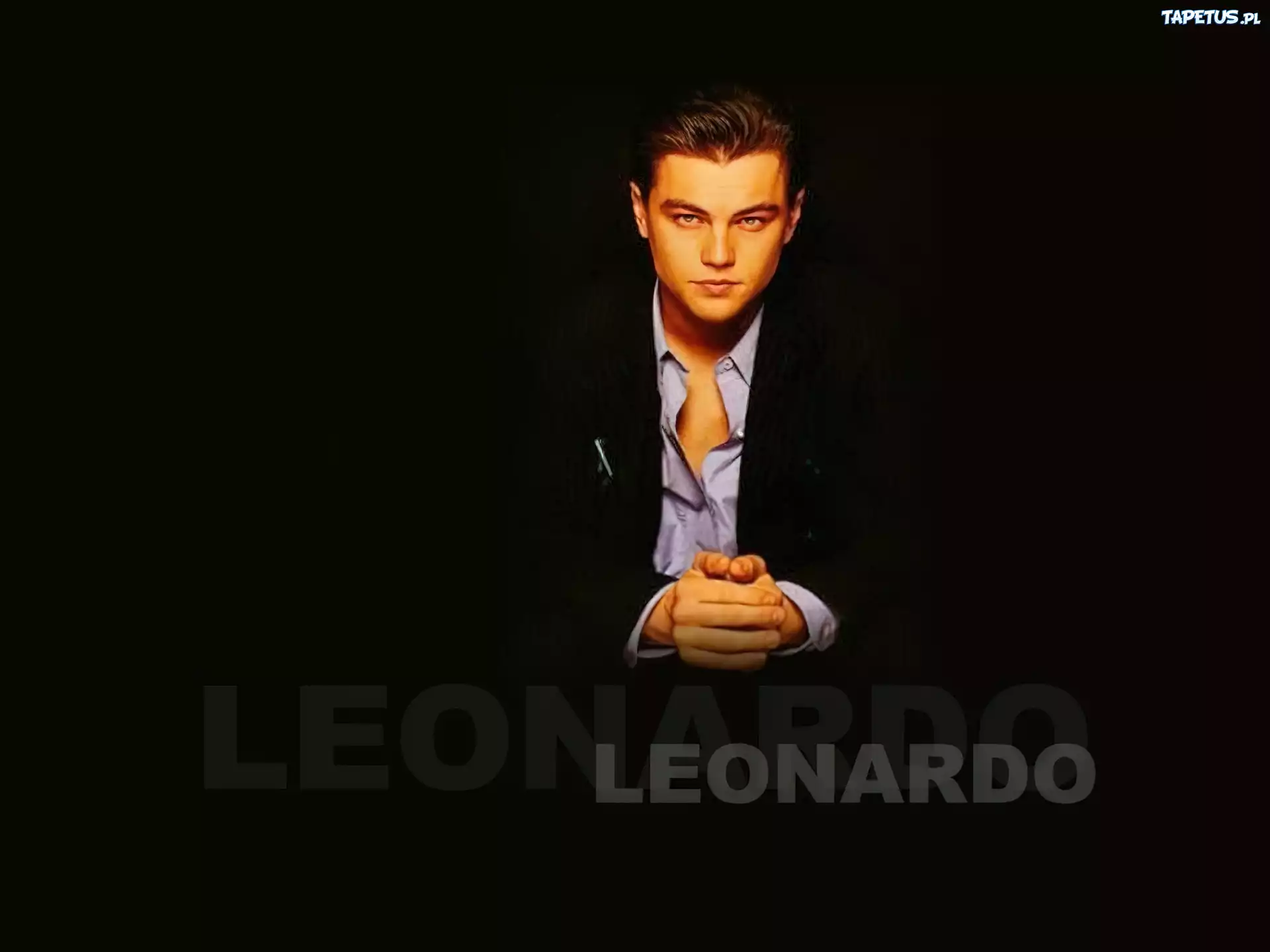 Leonardo DiCaprio,niebieska koszula
