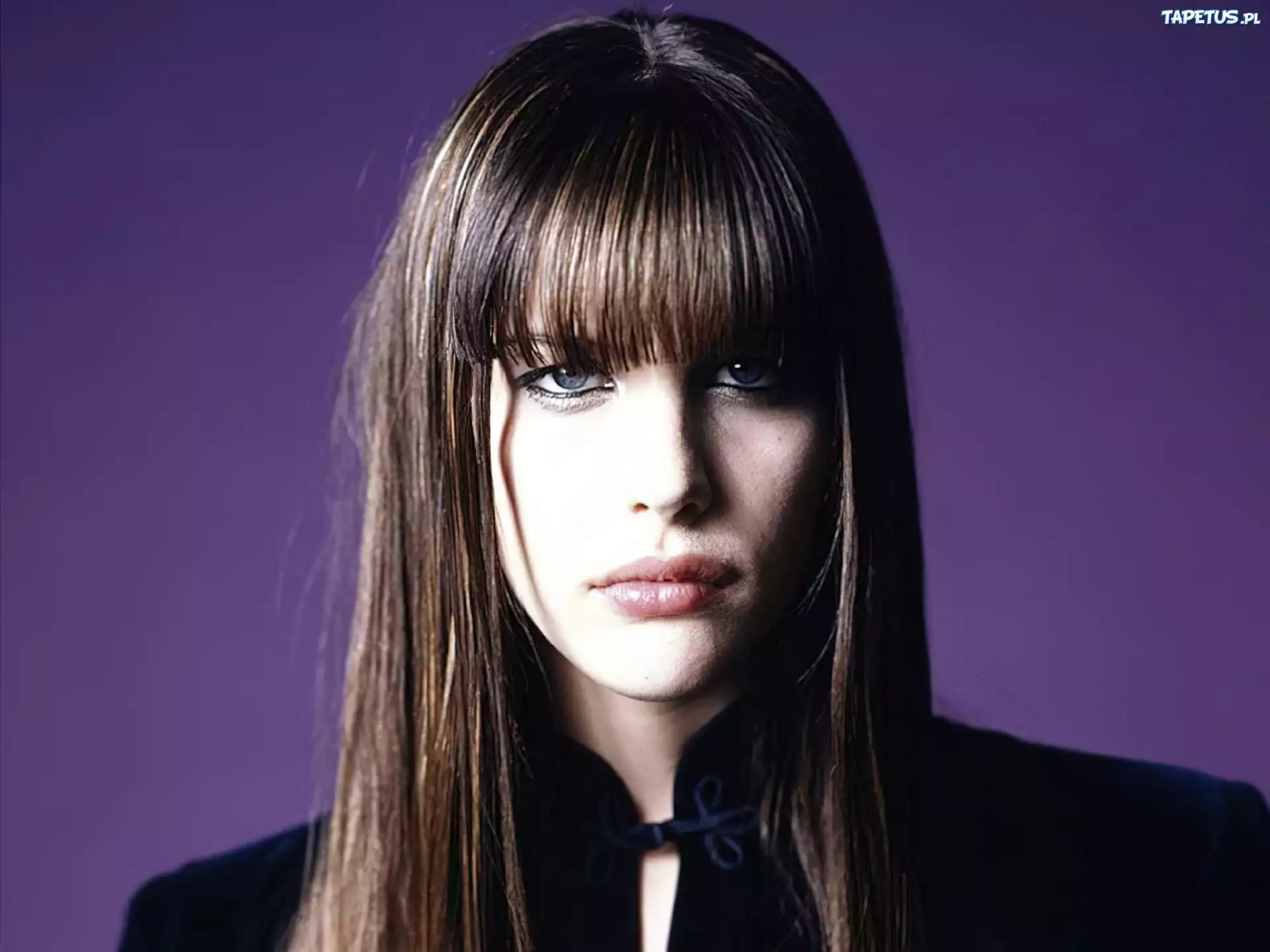 Liv Tyler, Buzia